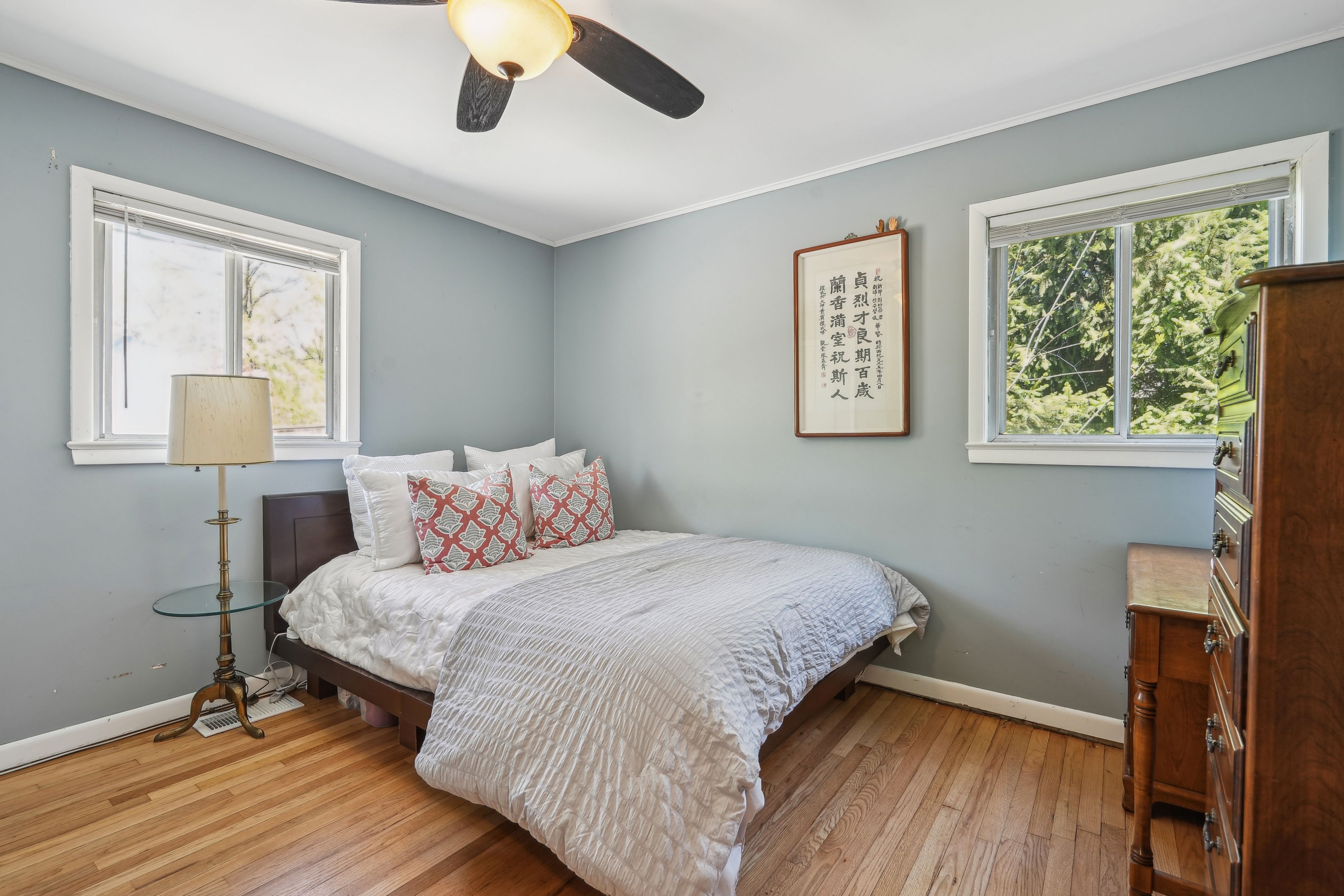 24 Grandview Avenue 