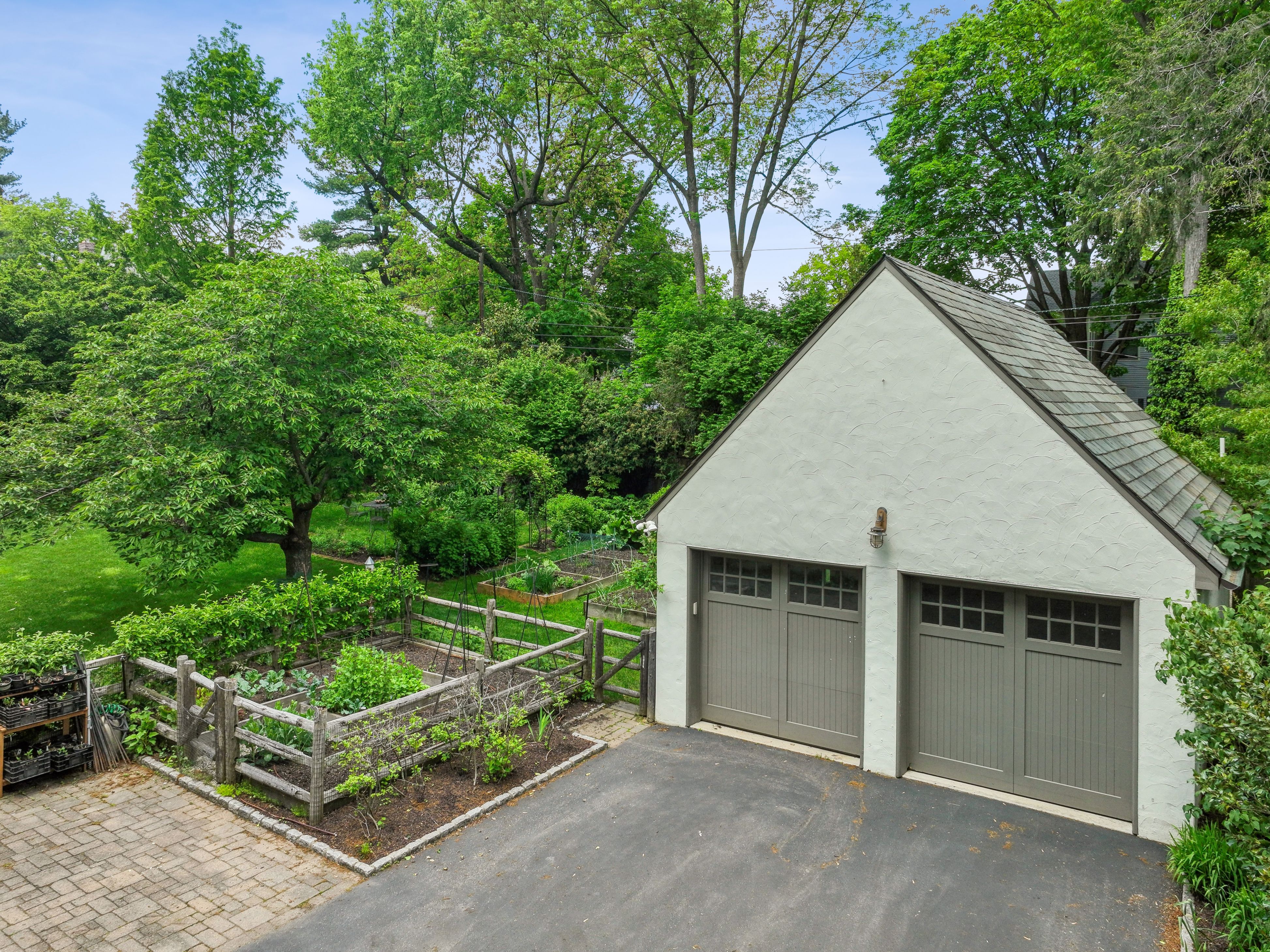 141 Summit Avenue 