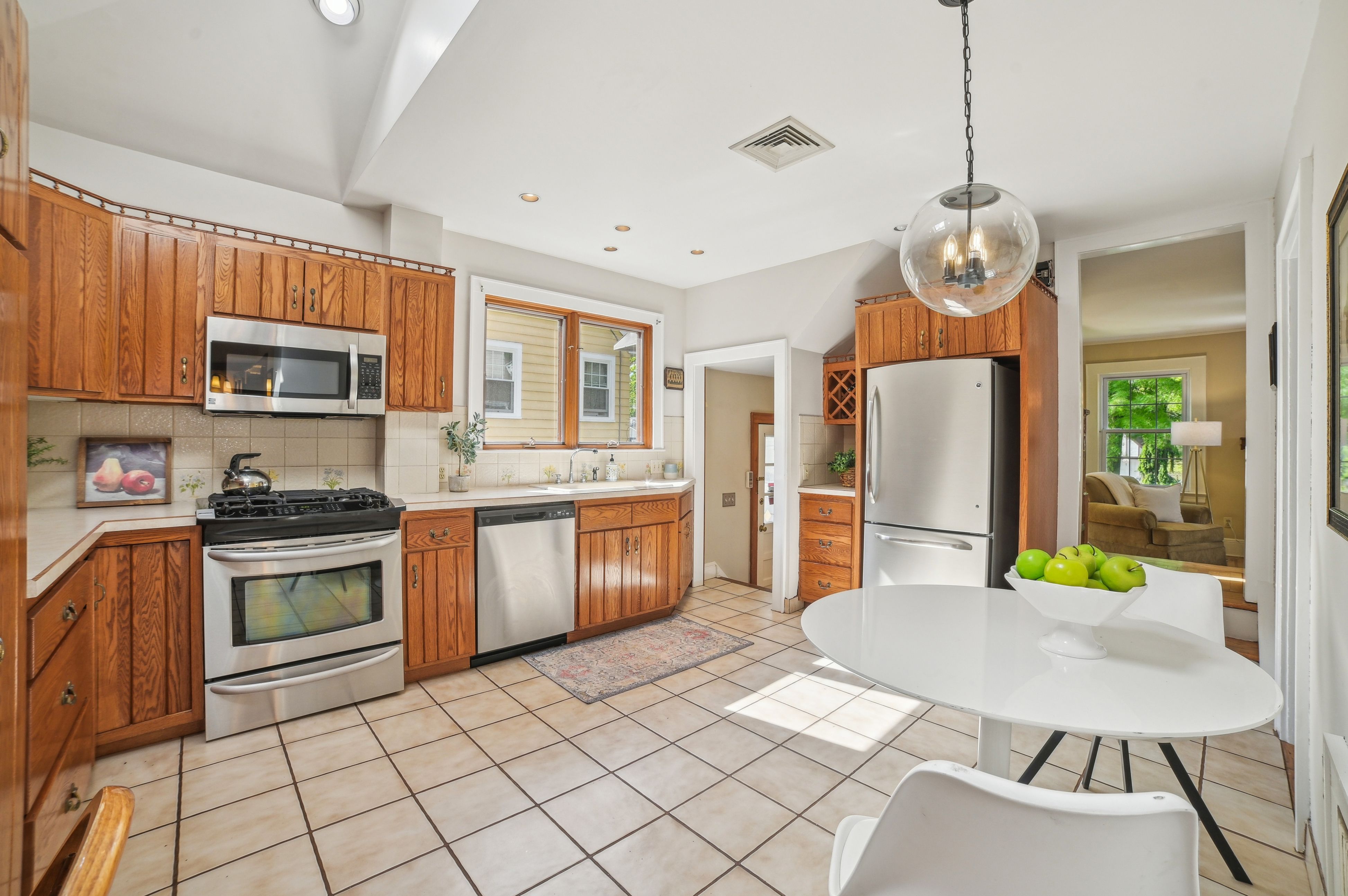 86 Hillside Avenue 