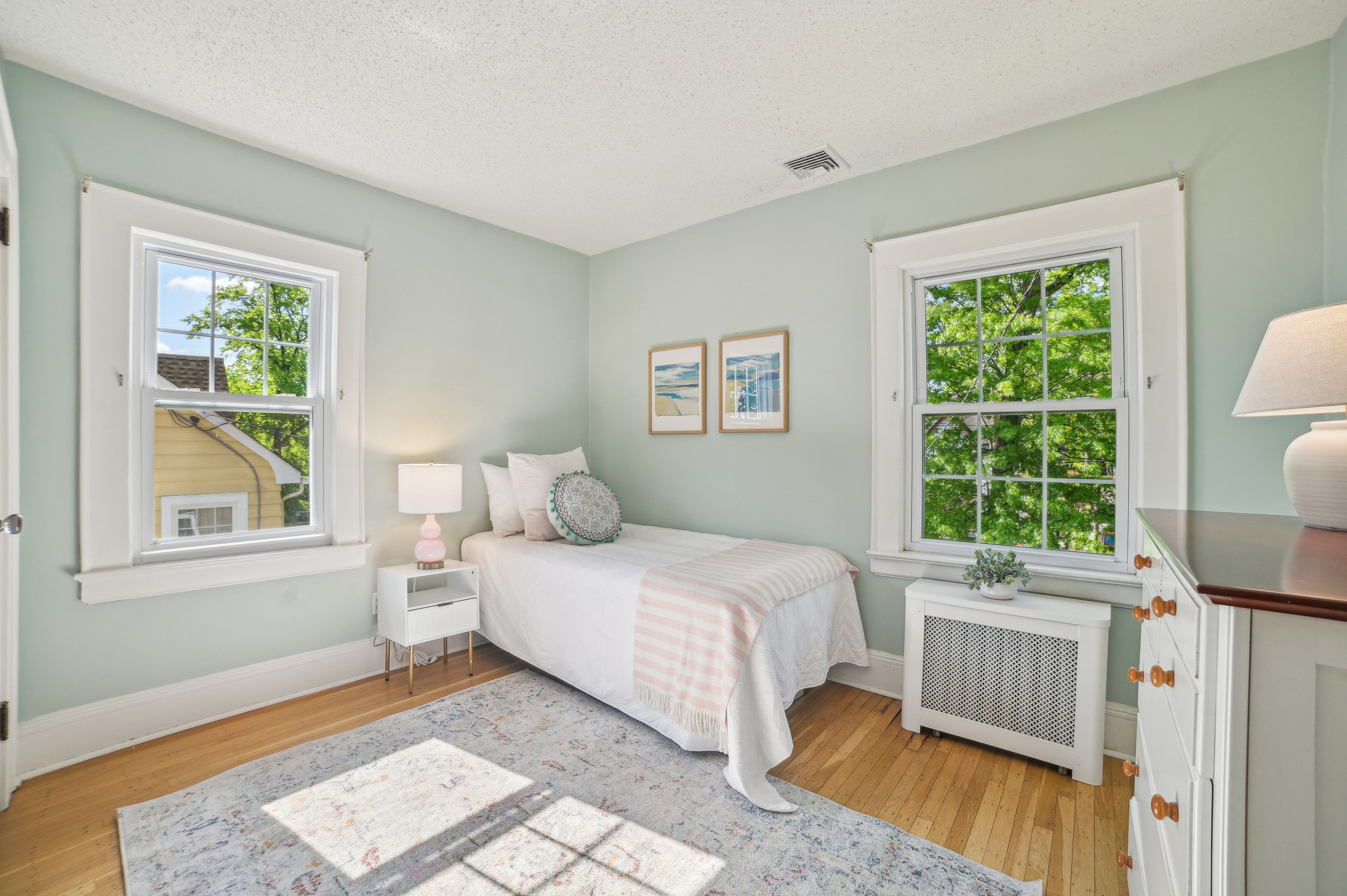 86 Hillside Avenue 