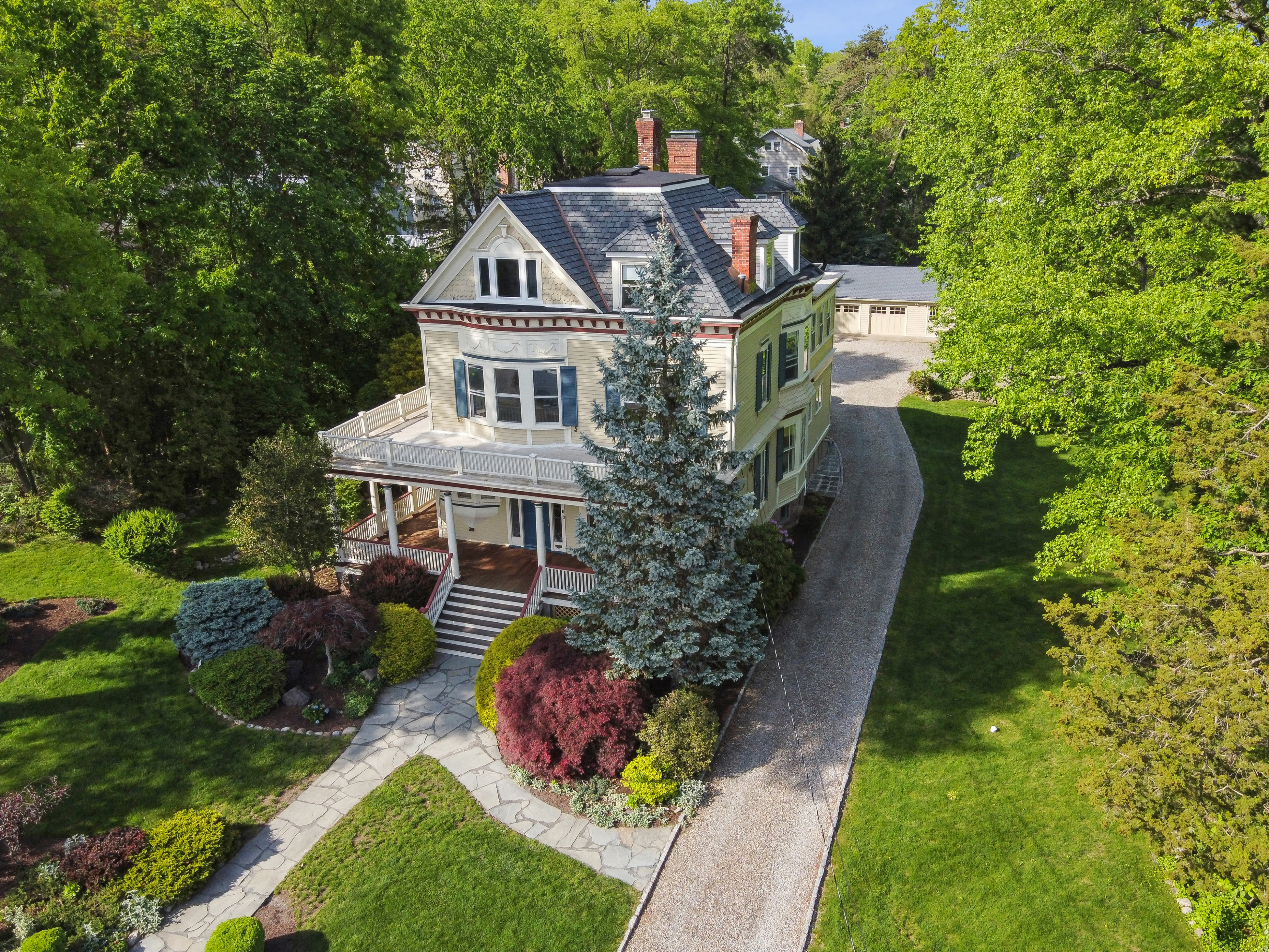 59 Mountain Avenue 