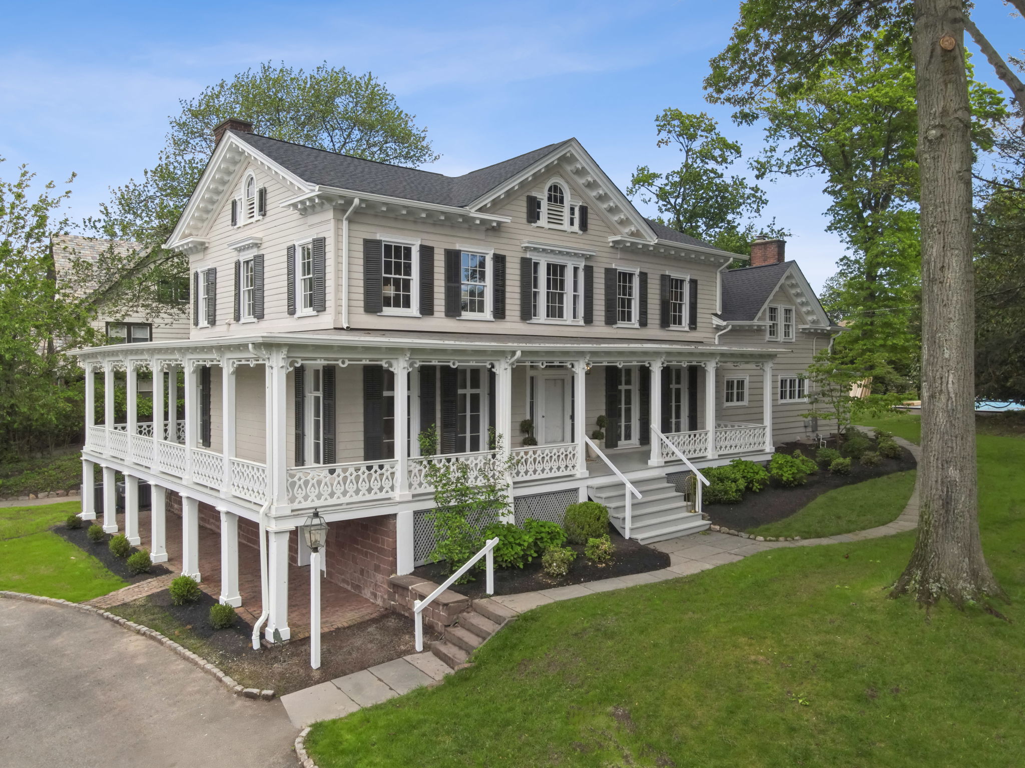 249 Valley Road 