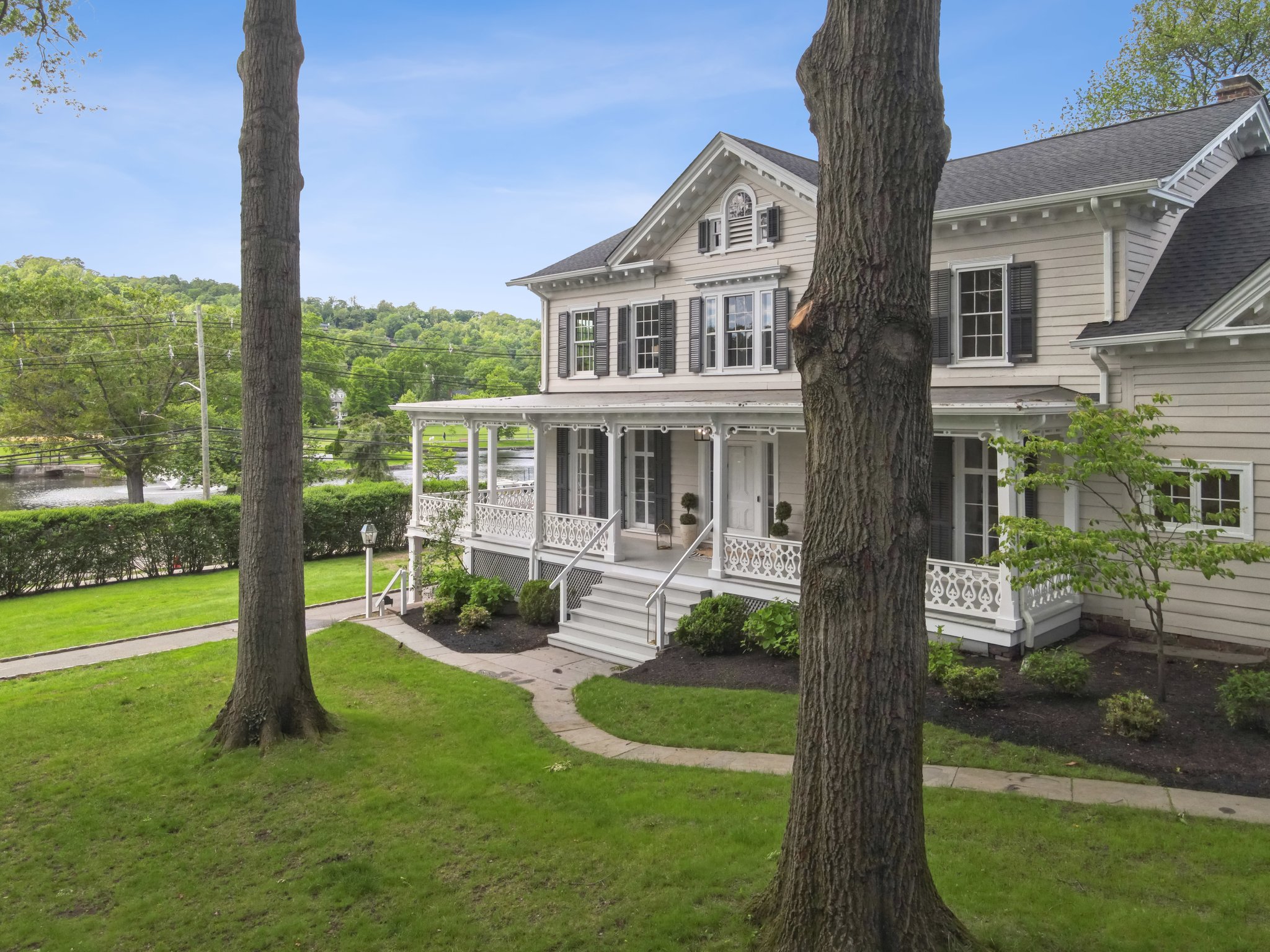 249 Valley Road 