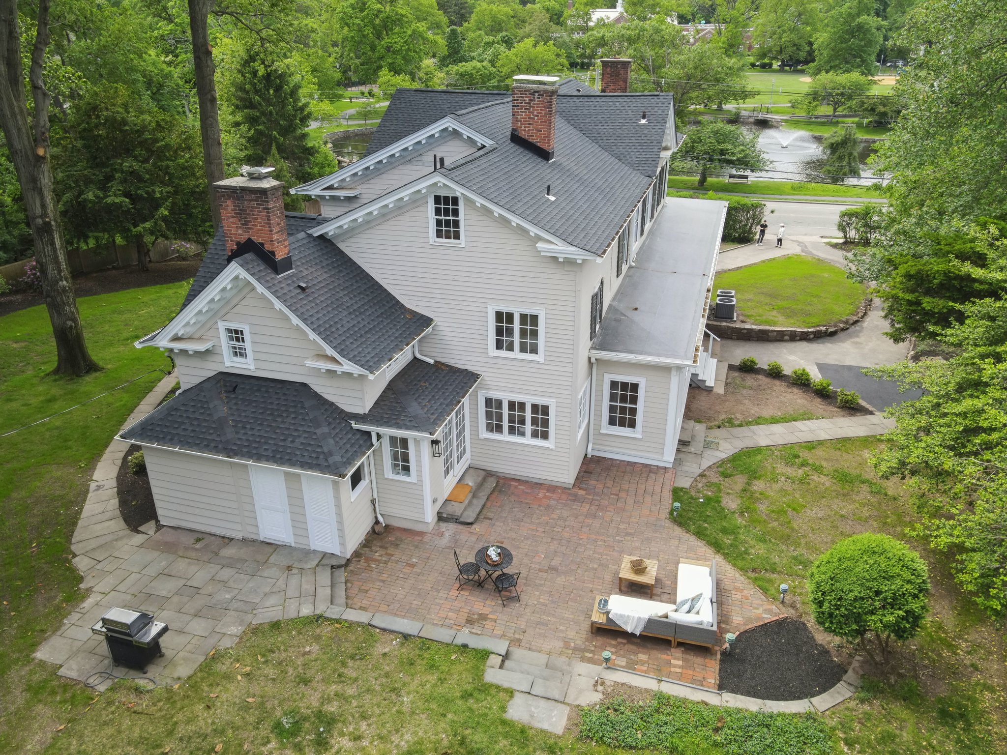 249 Valley Road 