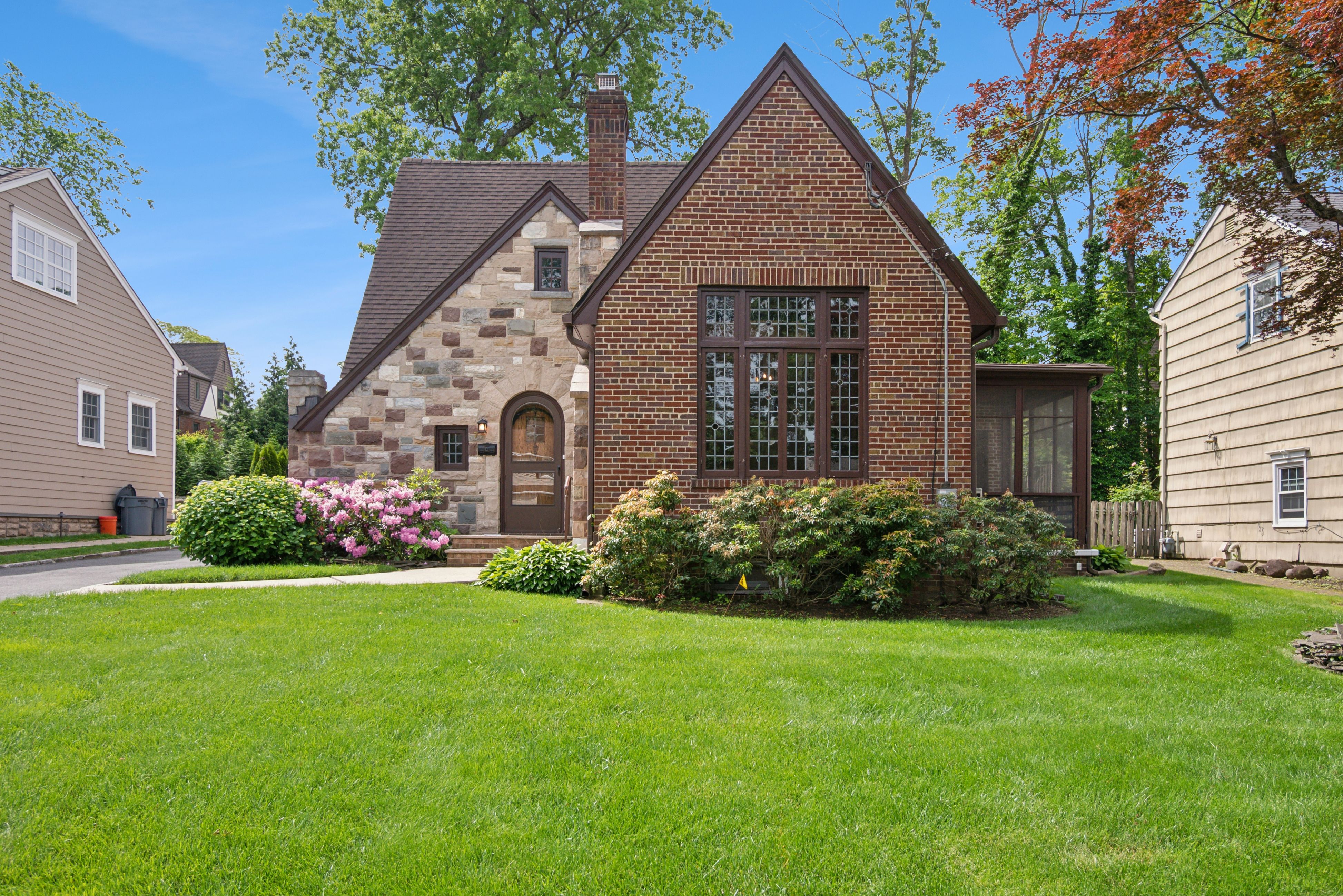 7 Webster Avenue 