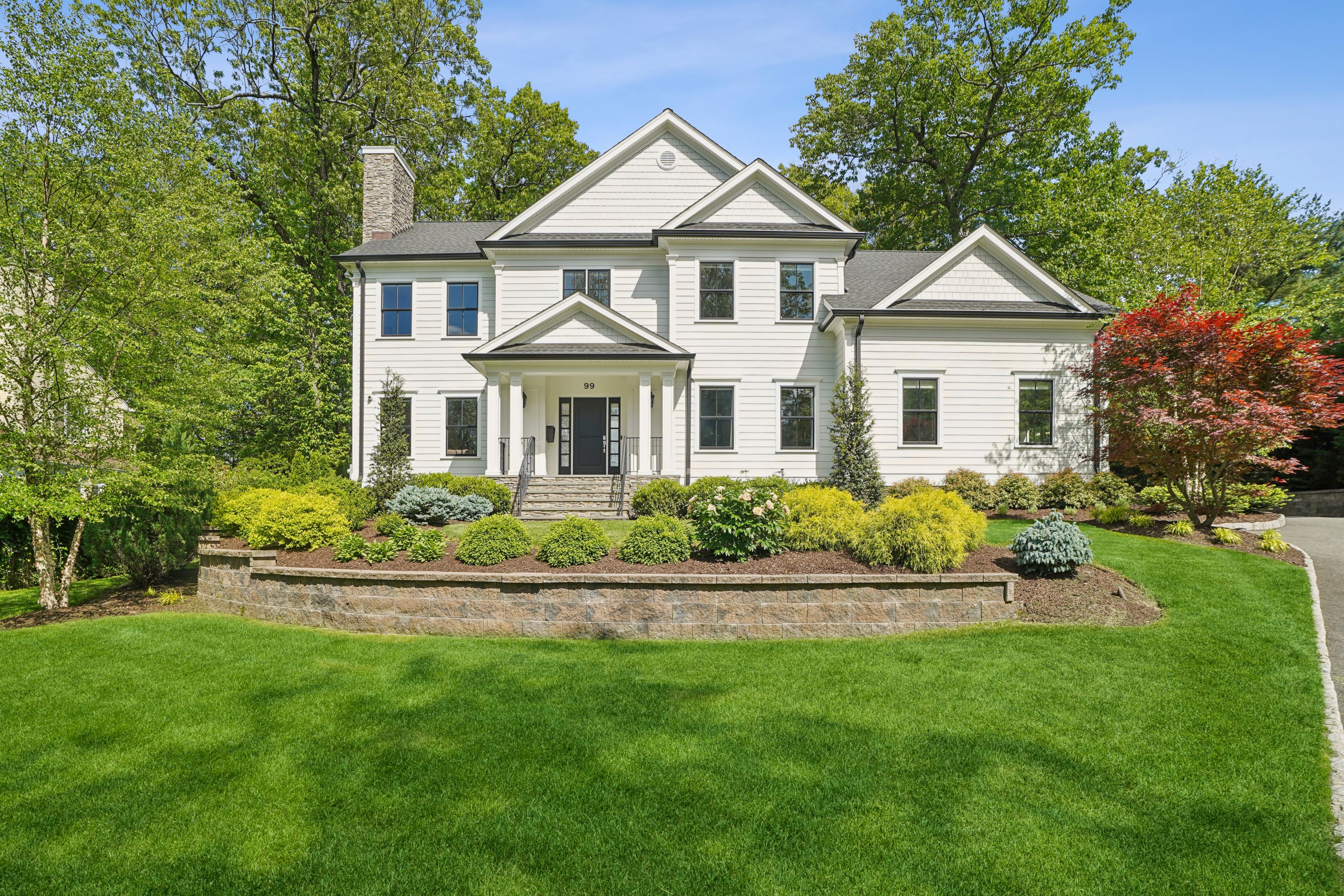 99 Fernwood Road 