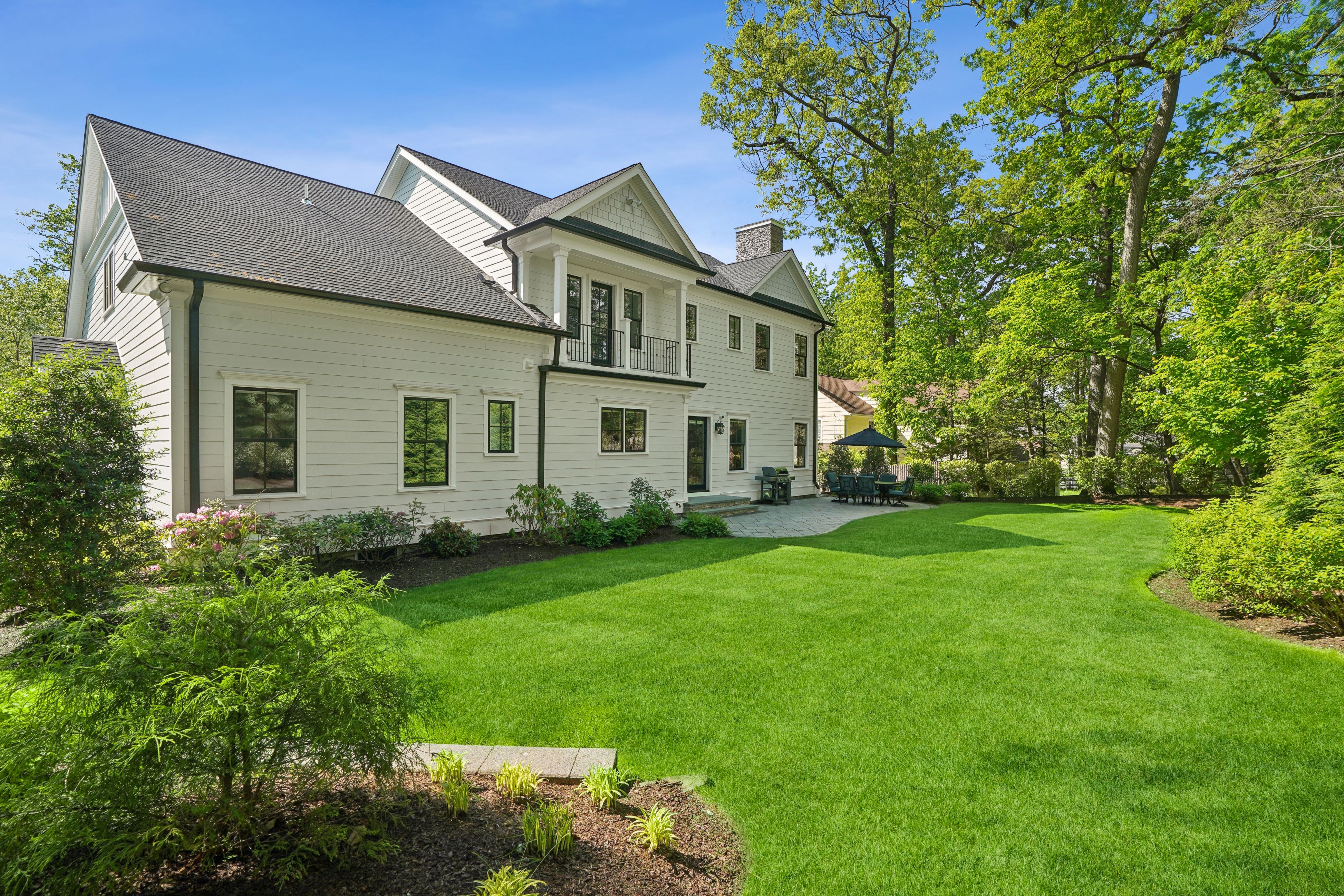 99 Fernwood Road 