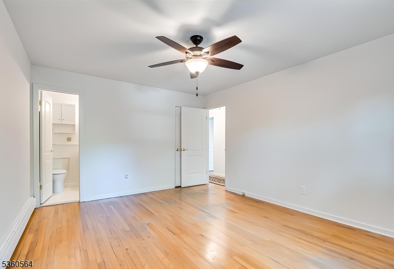 37 King George Rd