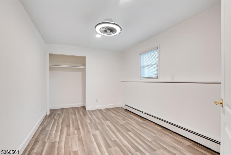 37 King George Rd