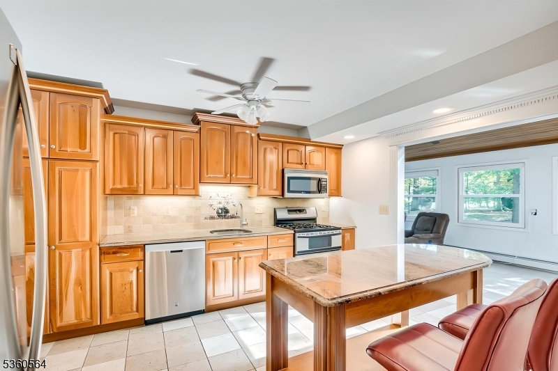 37 King George Rd
