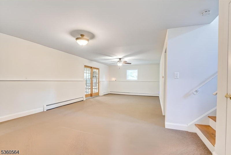 37 King George Rd