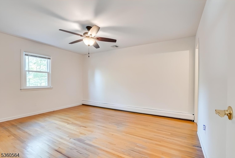 37 King George Rd