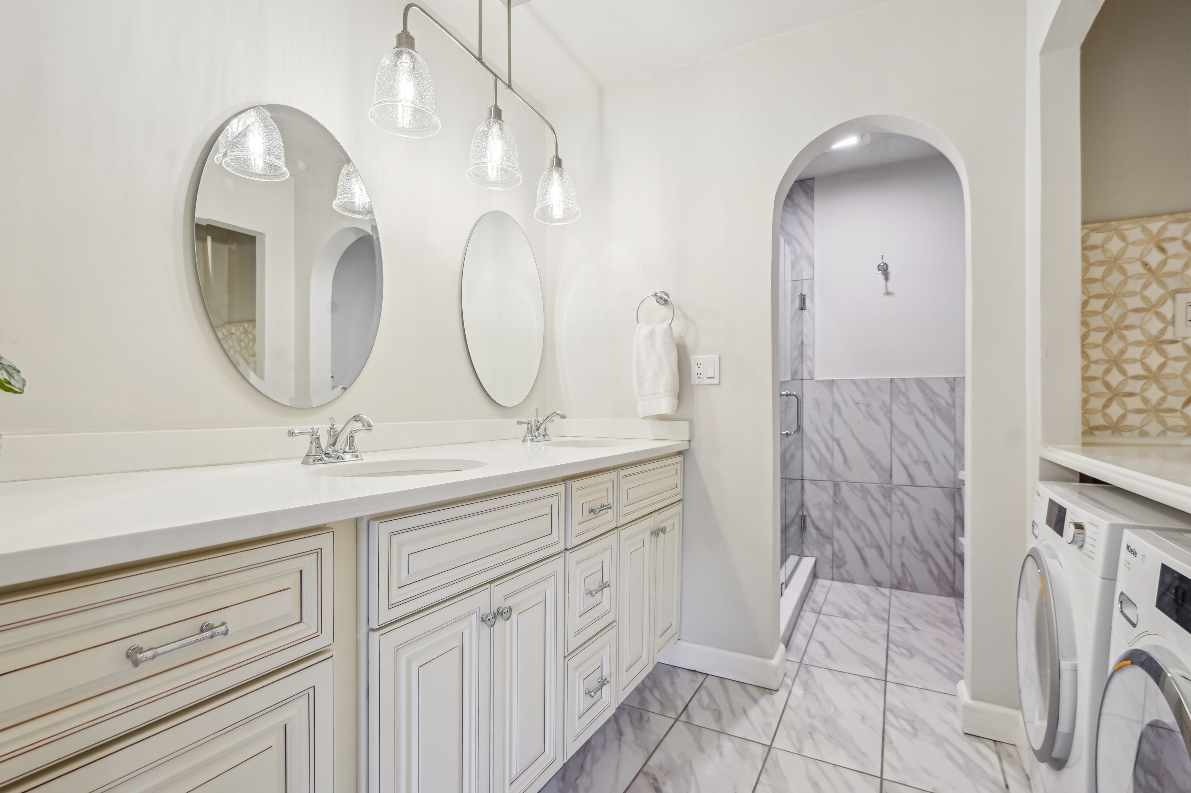 361 Claremont Avenue Unit #C6103 