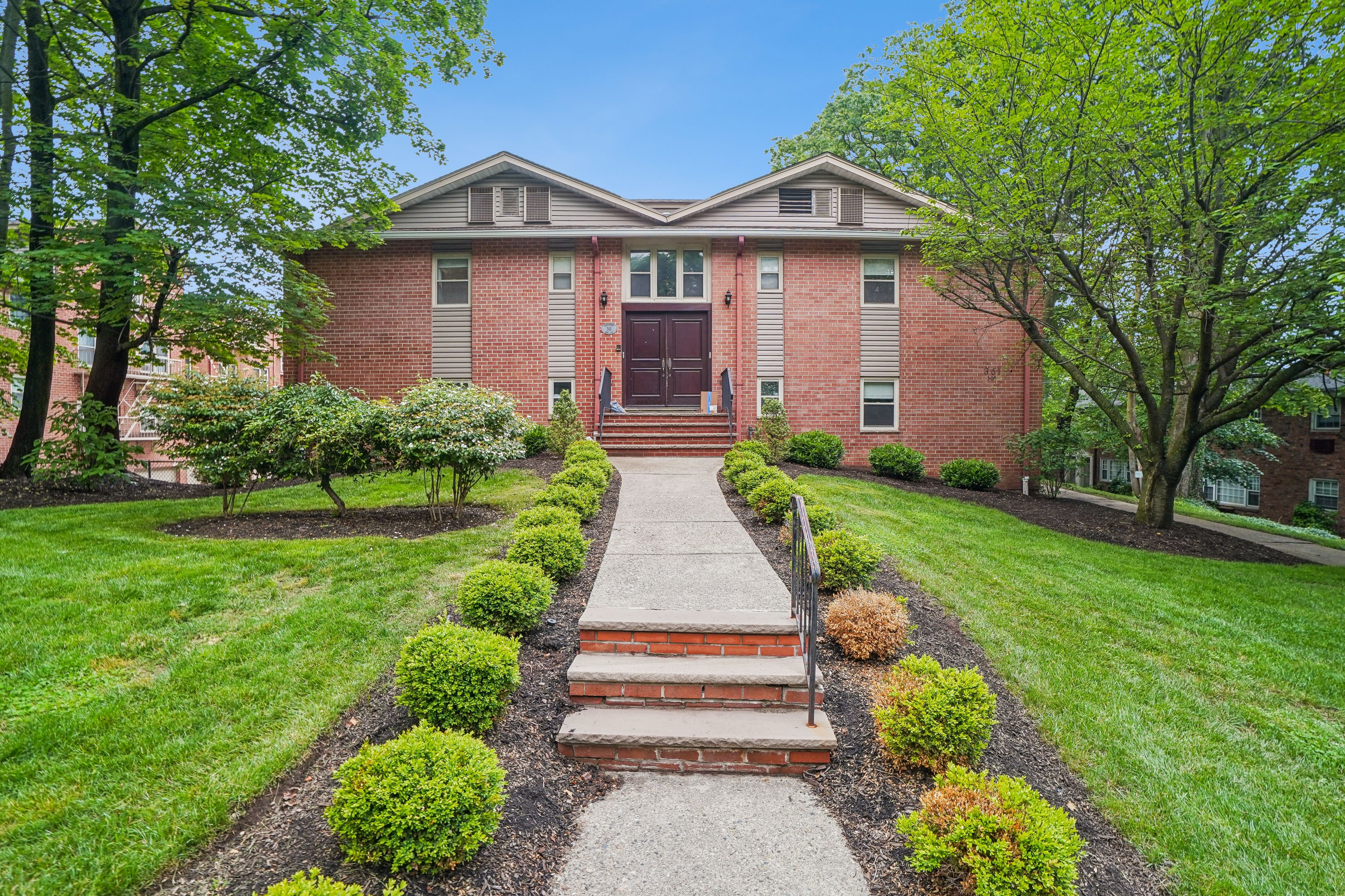 361 Claremont Avenue Unit #C6103 