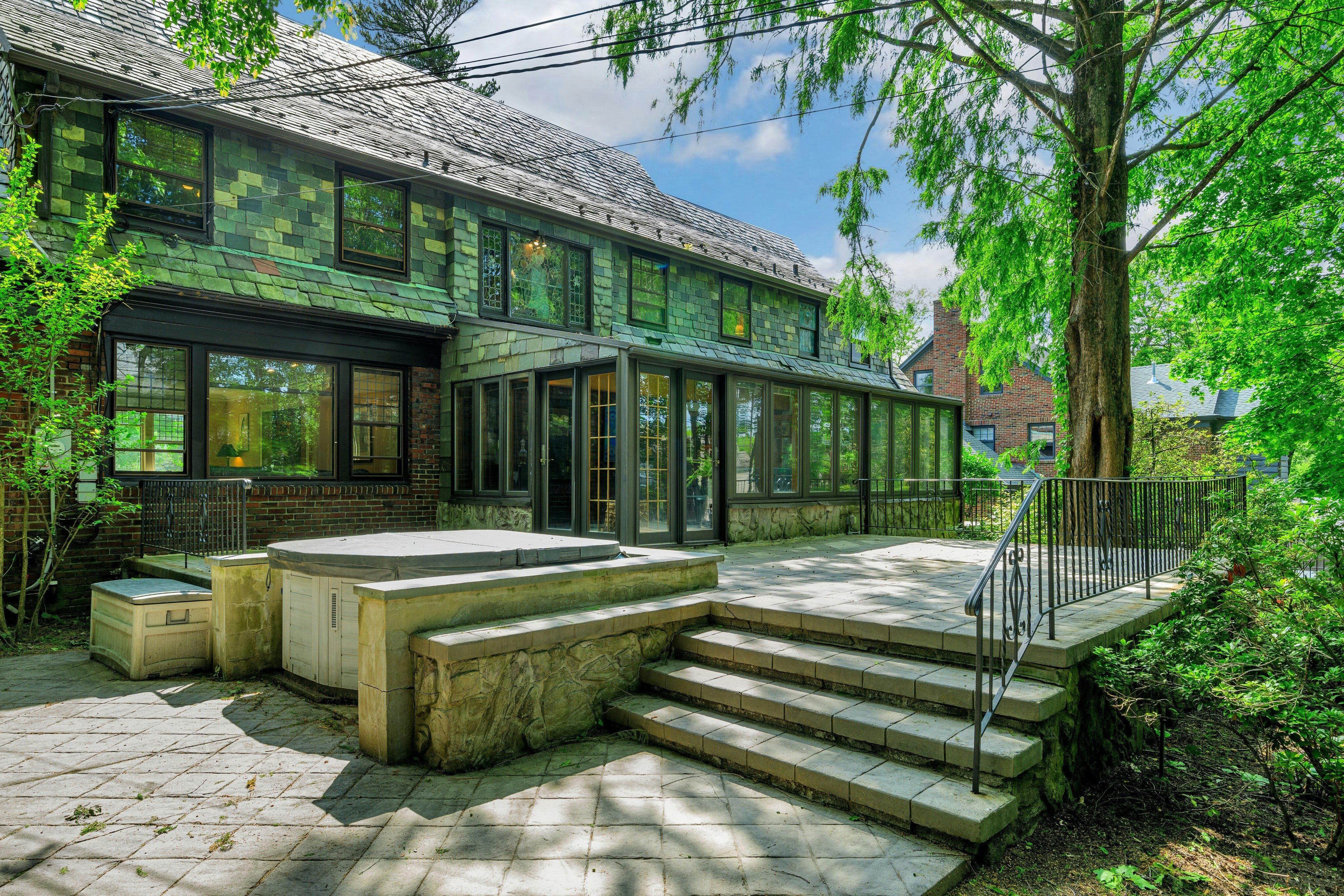 129 Irving Avenue 