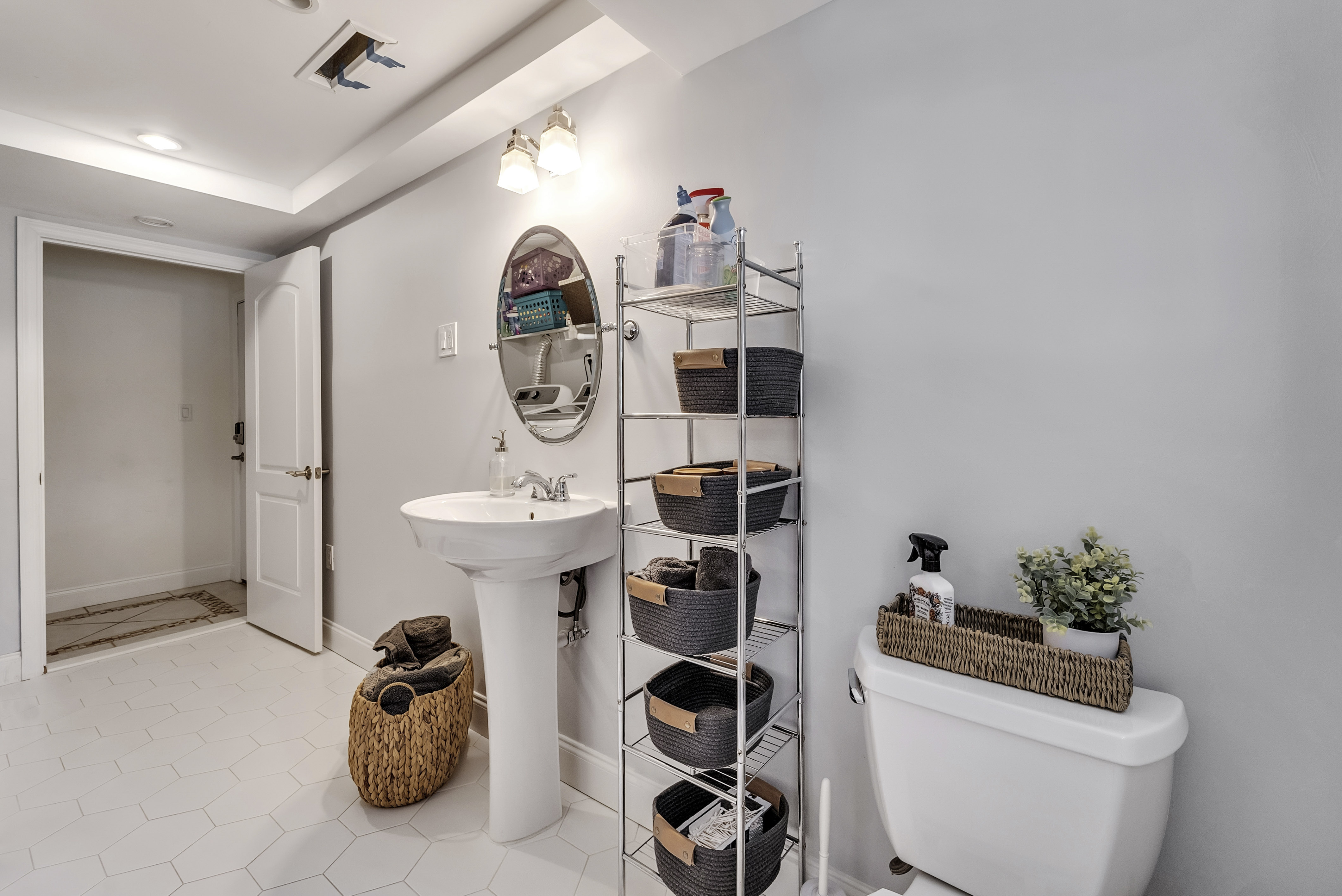 86 Belmont Avenue 