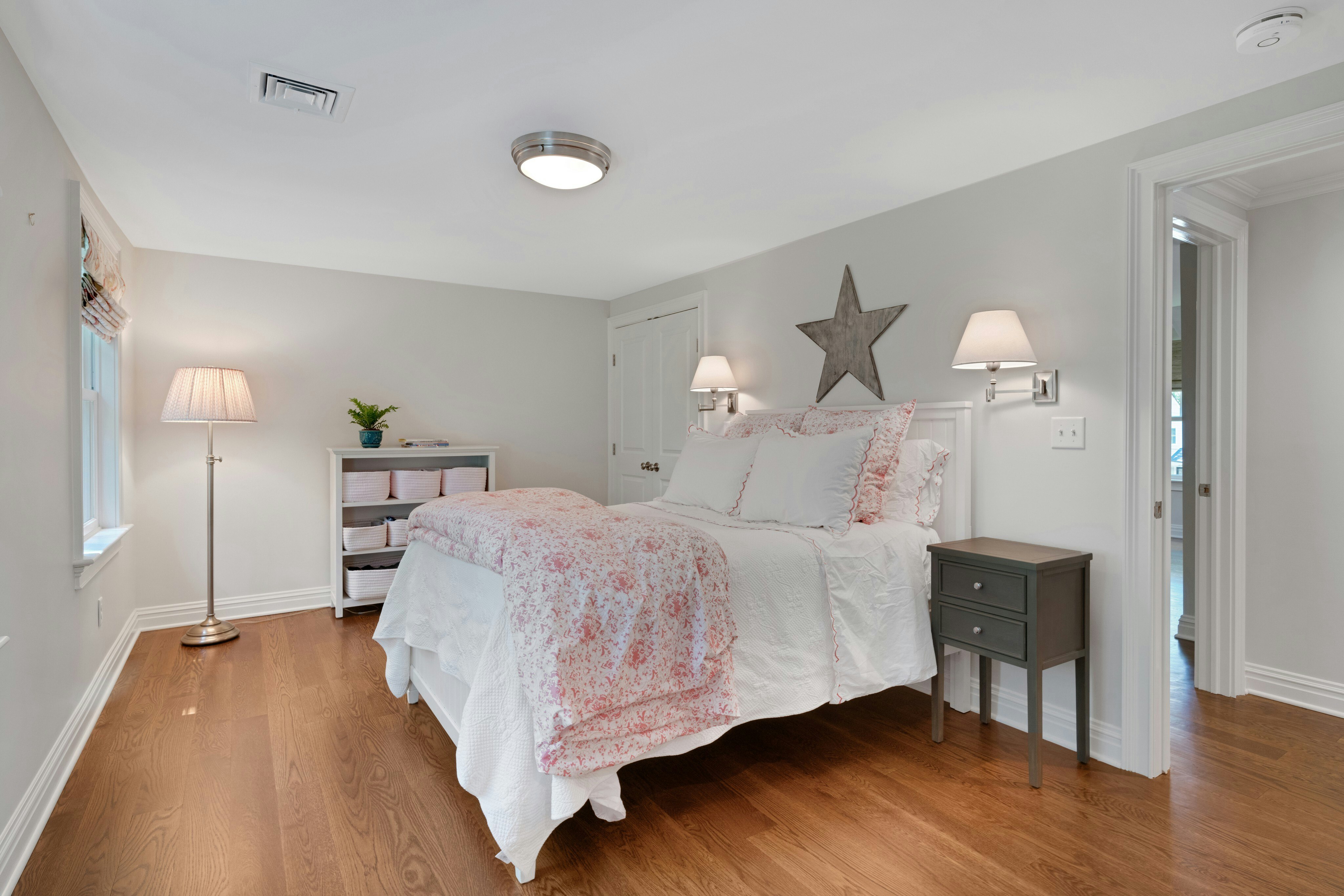 16 Sweetbriar Road 