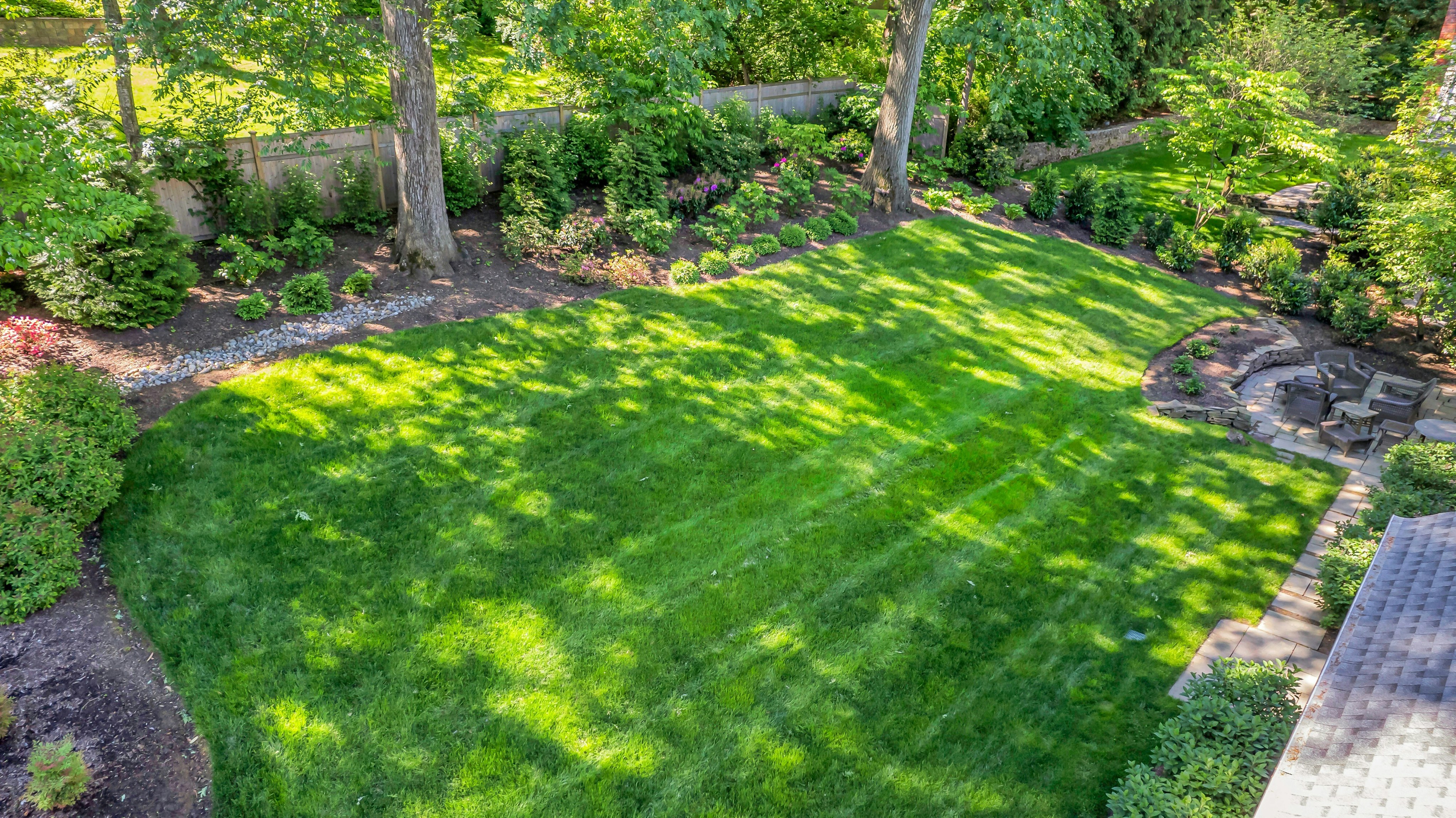 16 Sweetbriar Road 