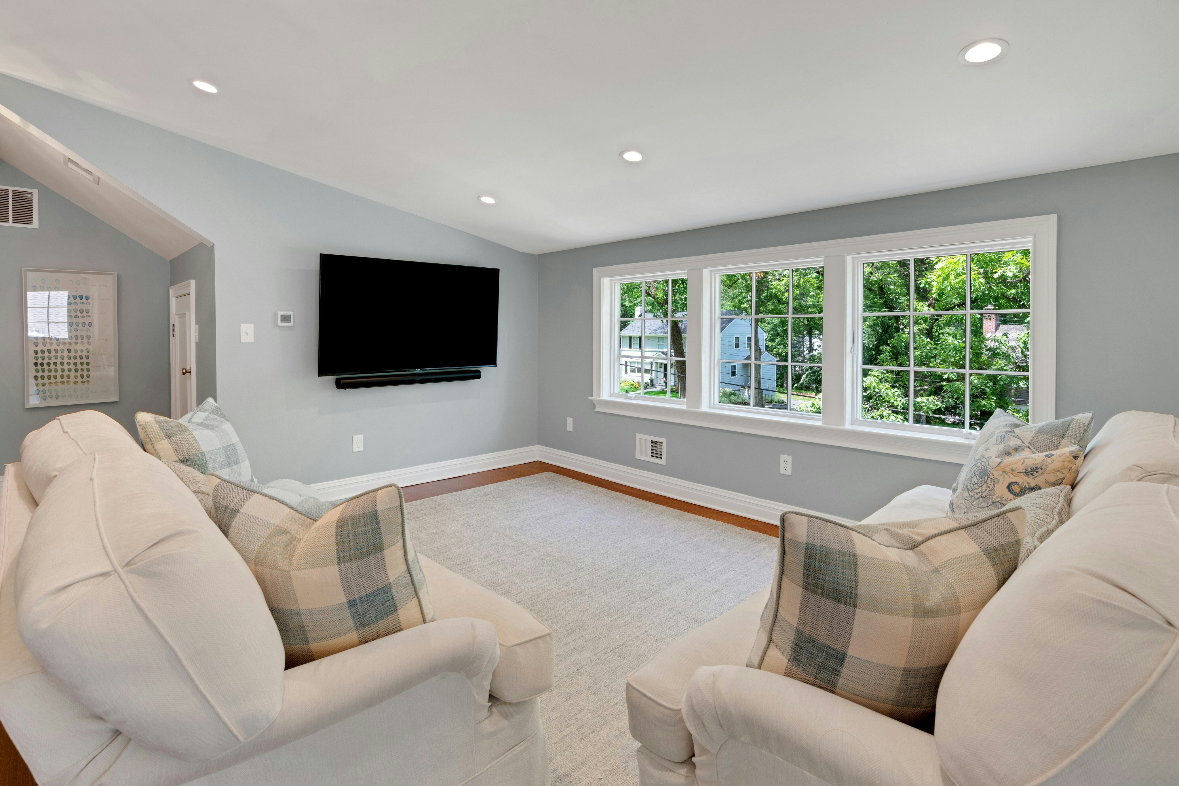 16 Sweetbriar Road 