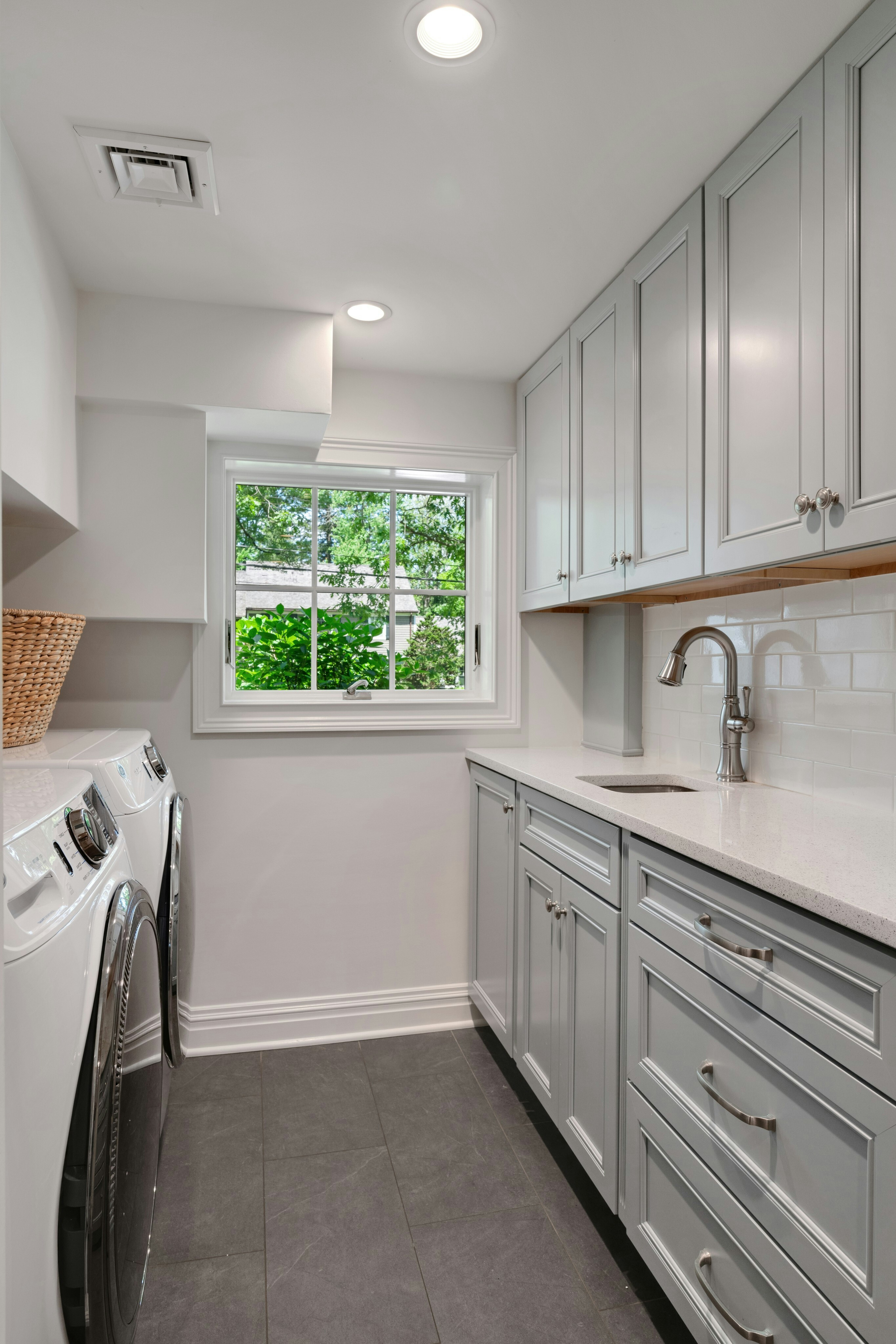 16 Sweetbriar Road 