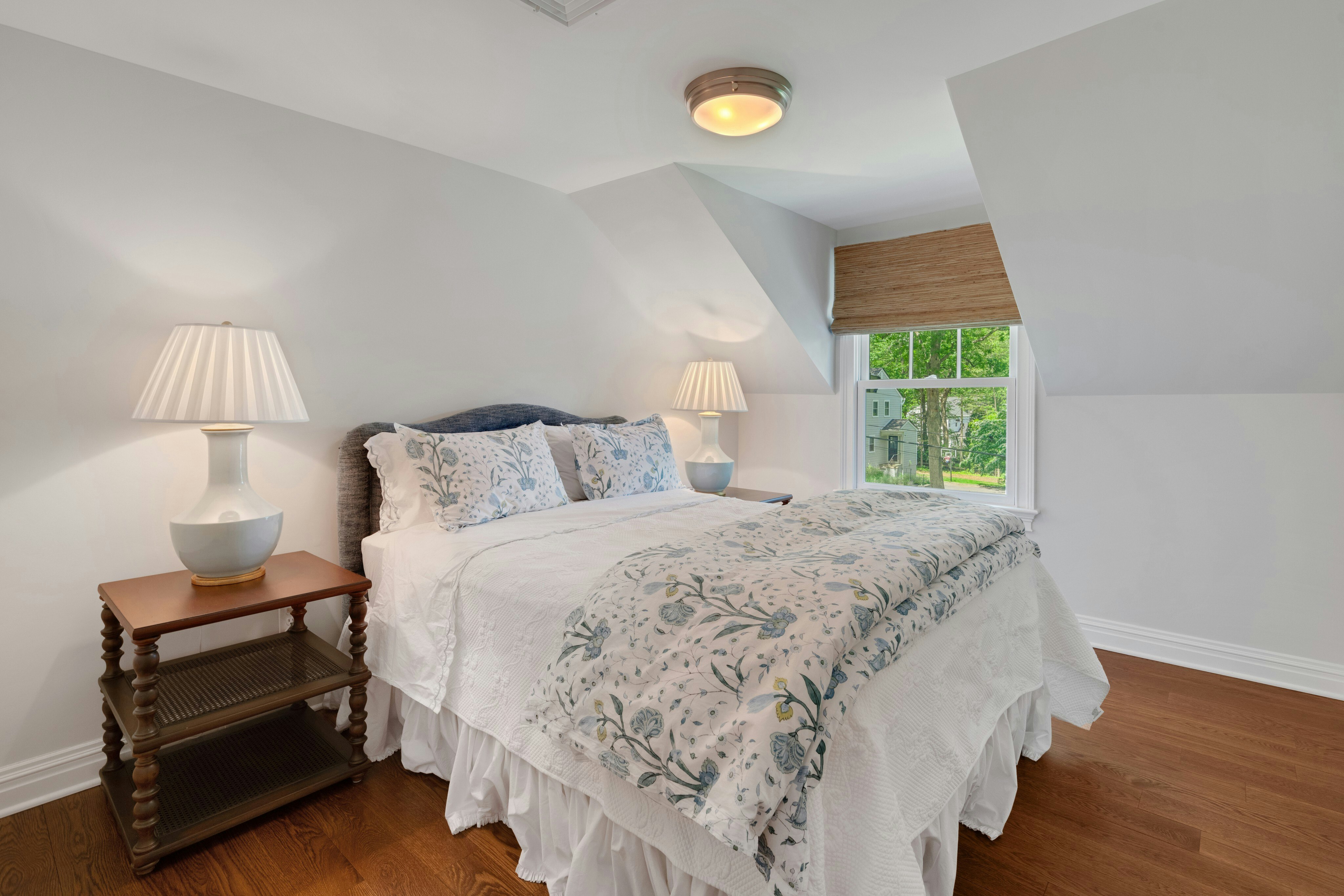 16 Sweetbriar Road 