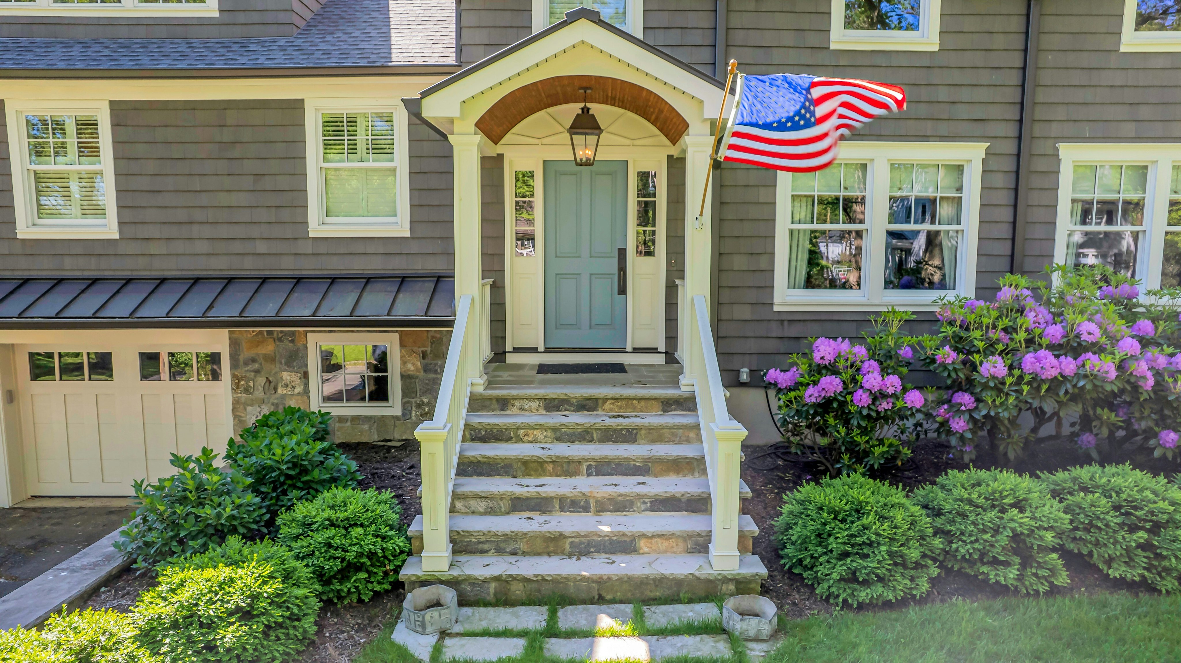 16 Sweetbriar Road 