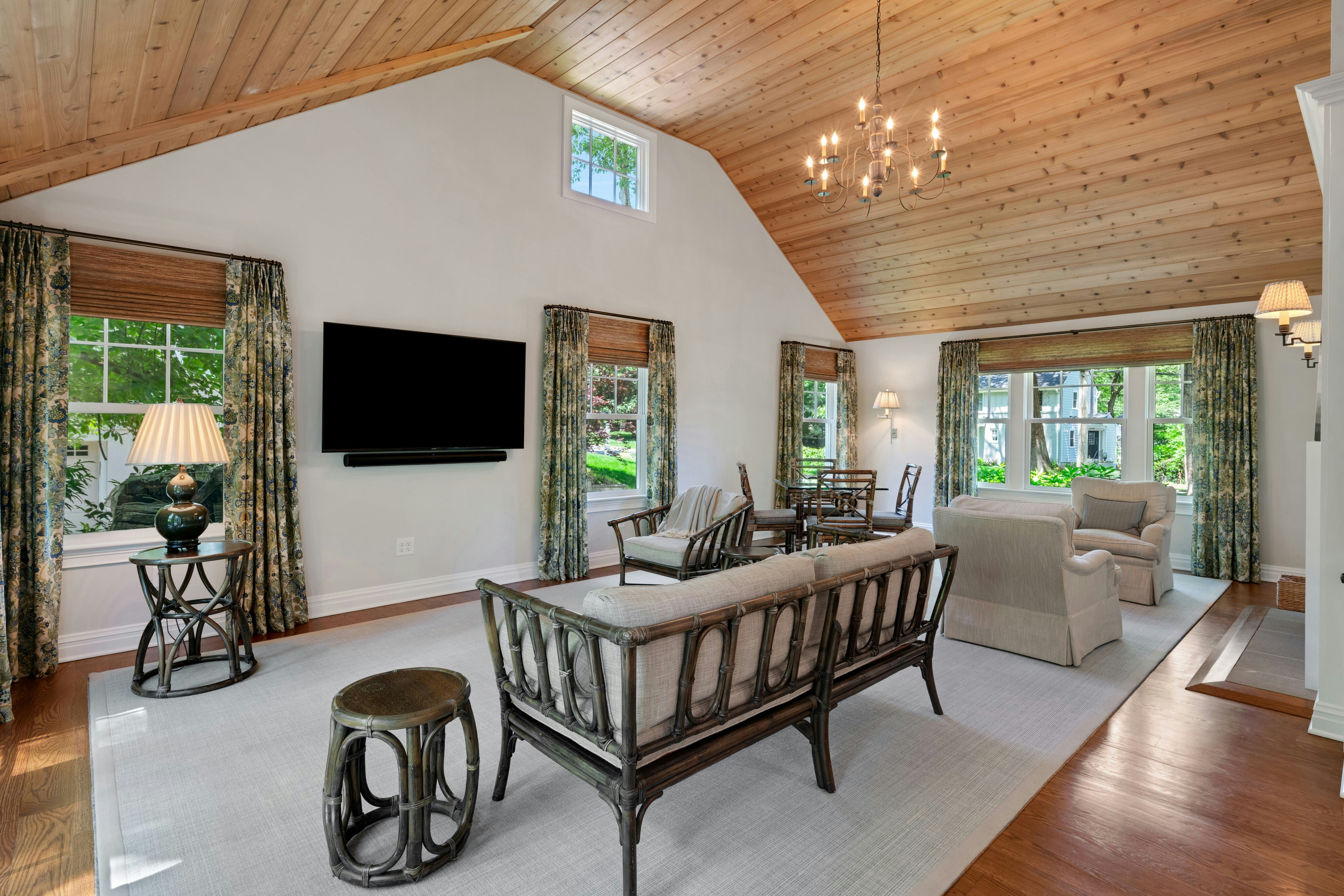 16 Sweetbriar Road 