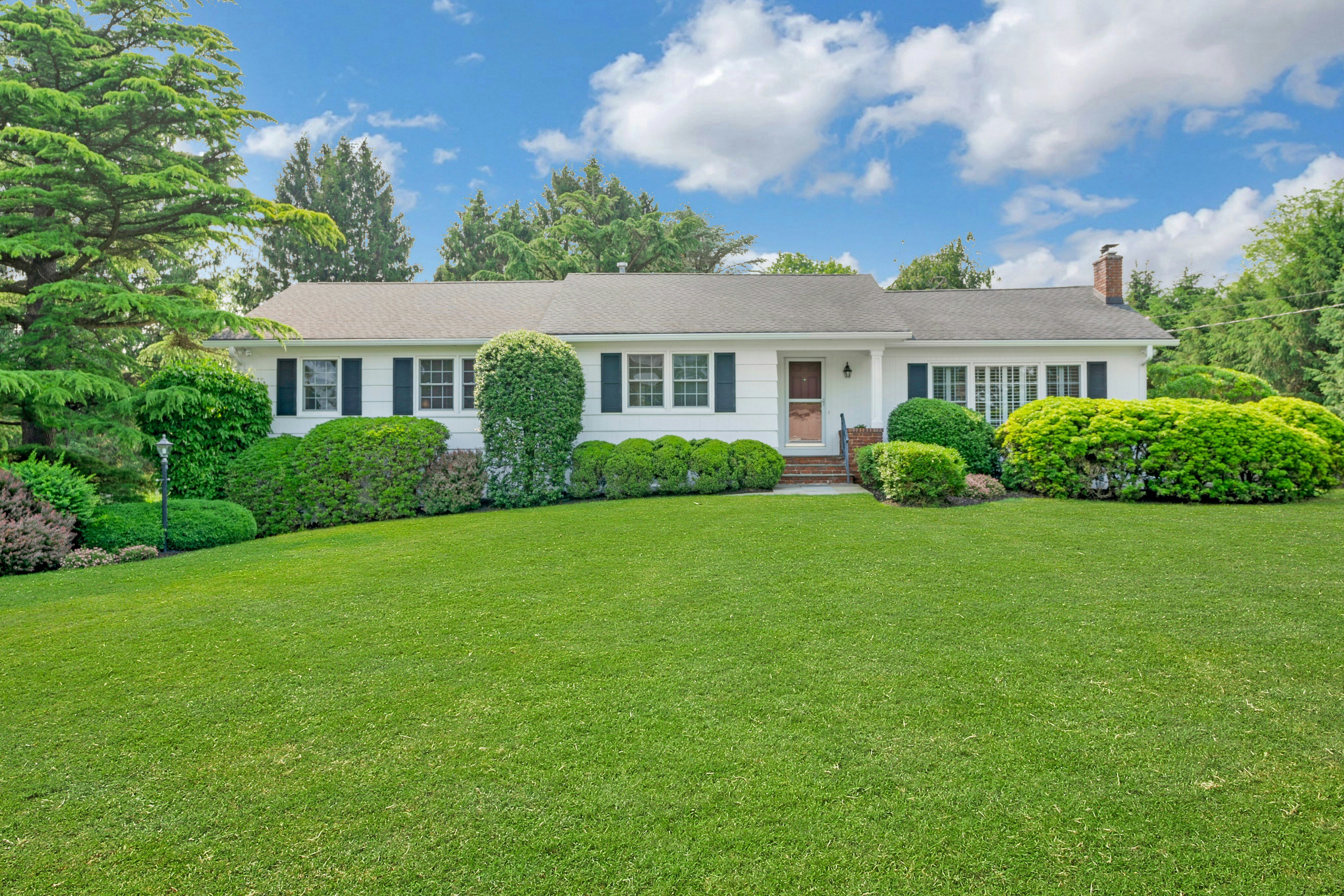 35 Hilltop Circle 
