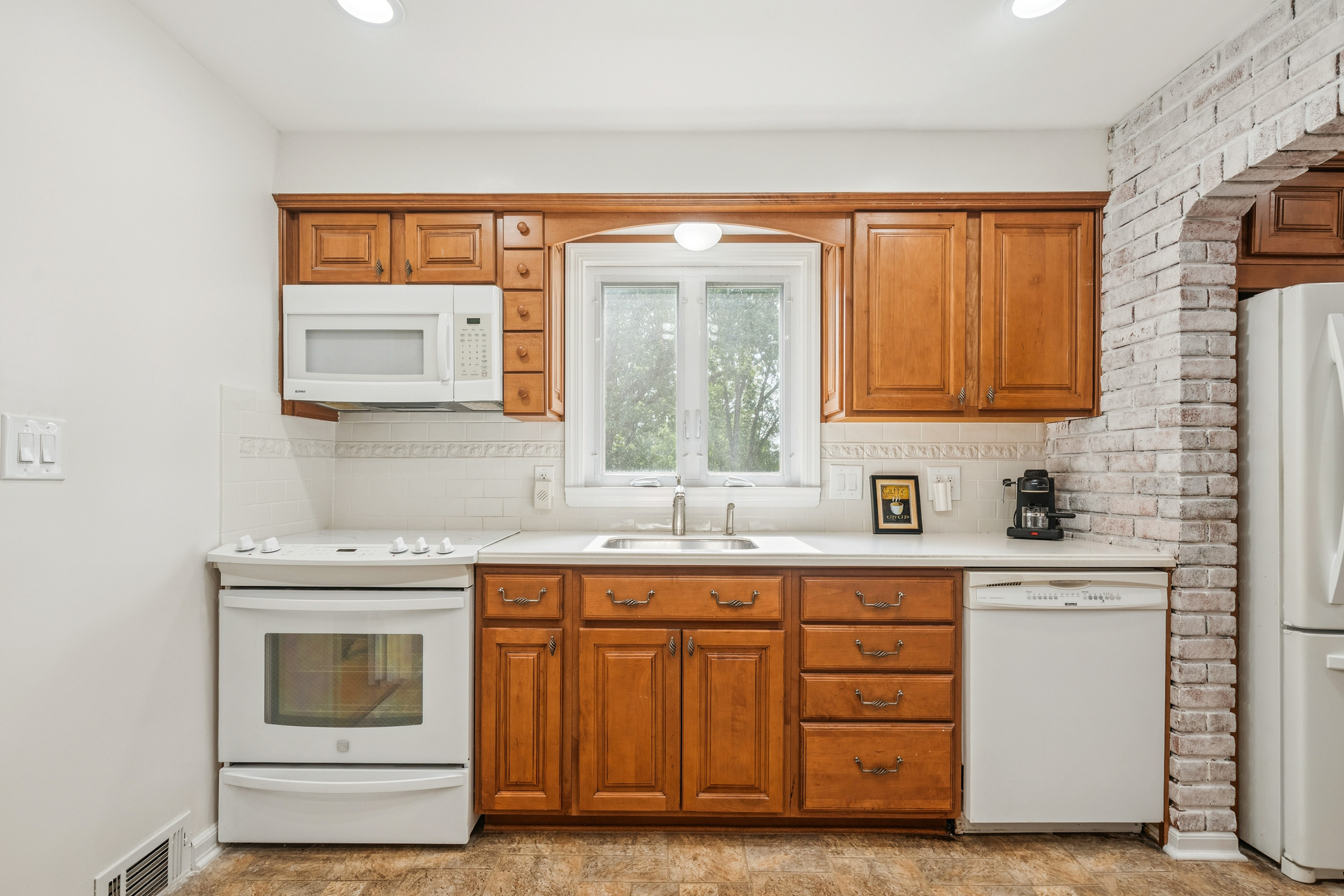 371 Fairview Avenue 