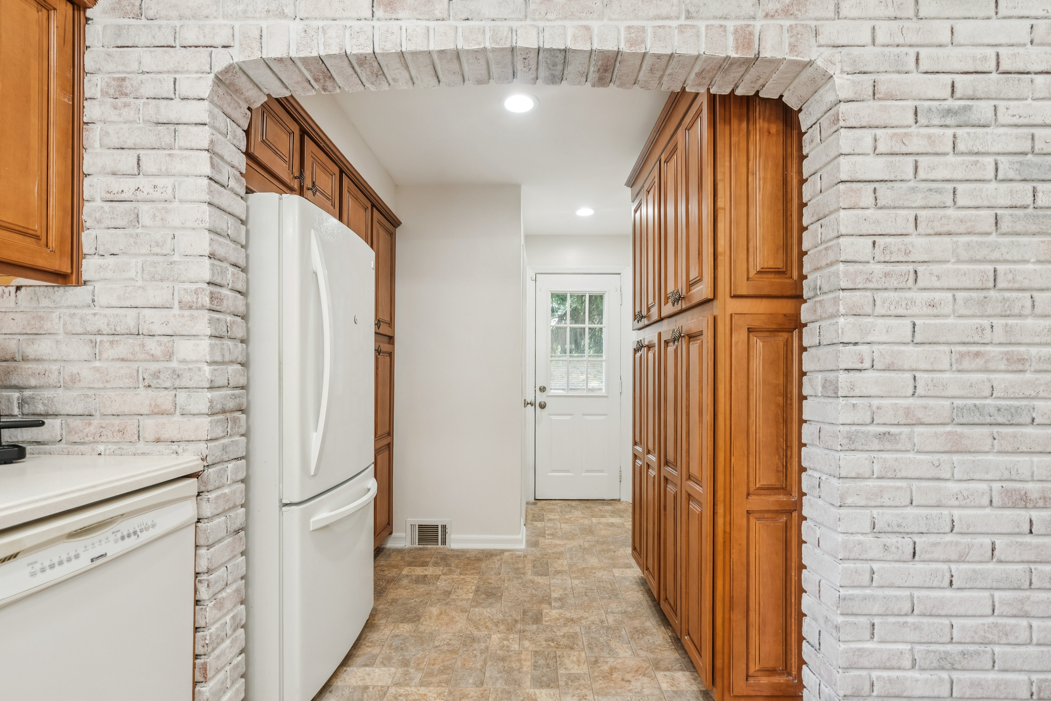 371 Fairview Avenue 