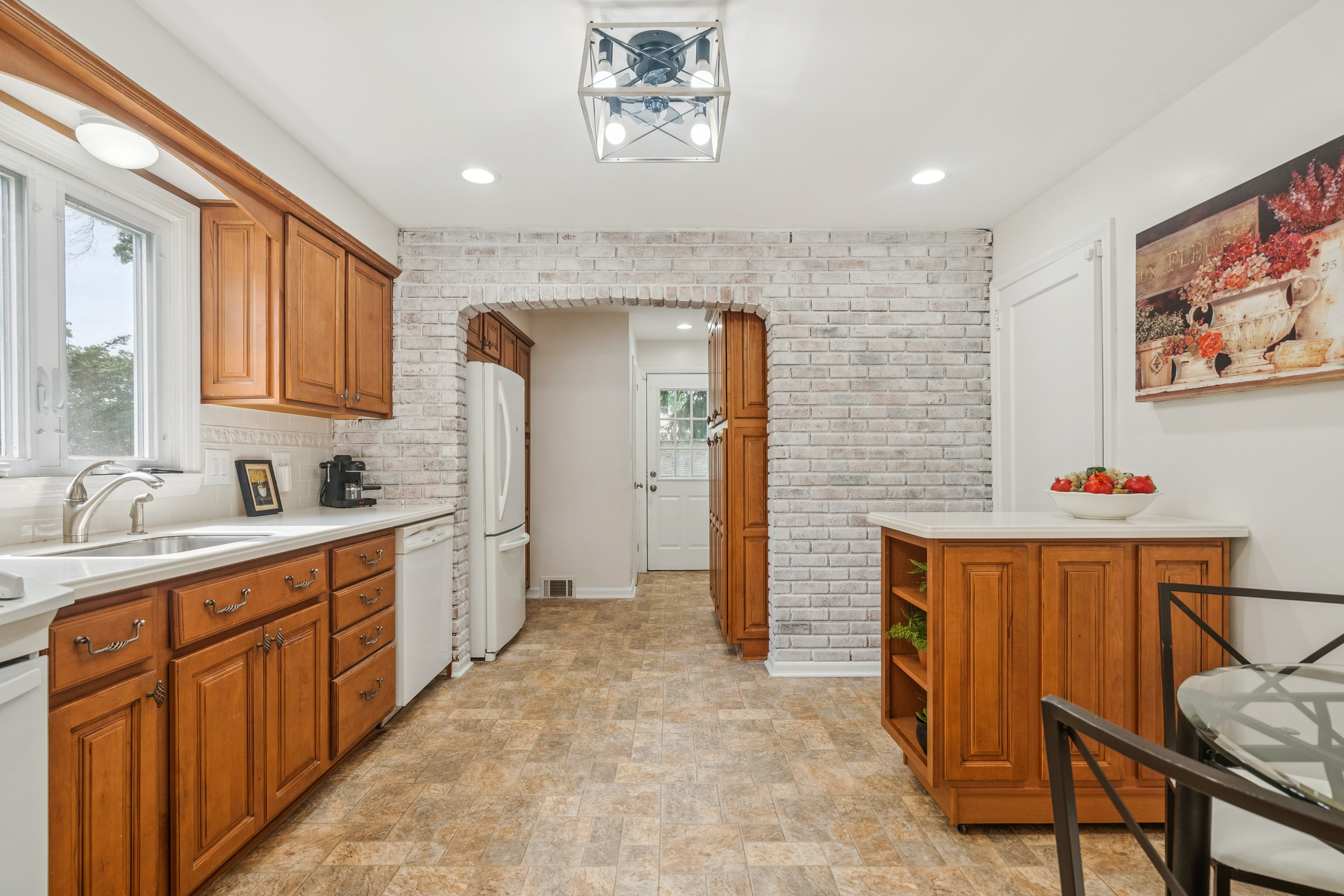 371 Fairview Avenue 