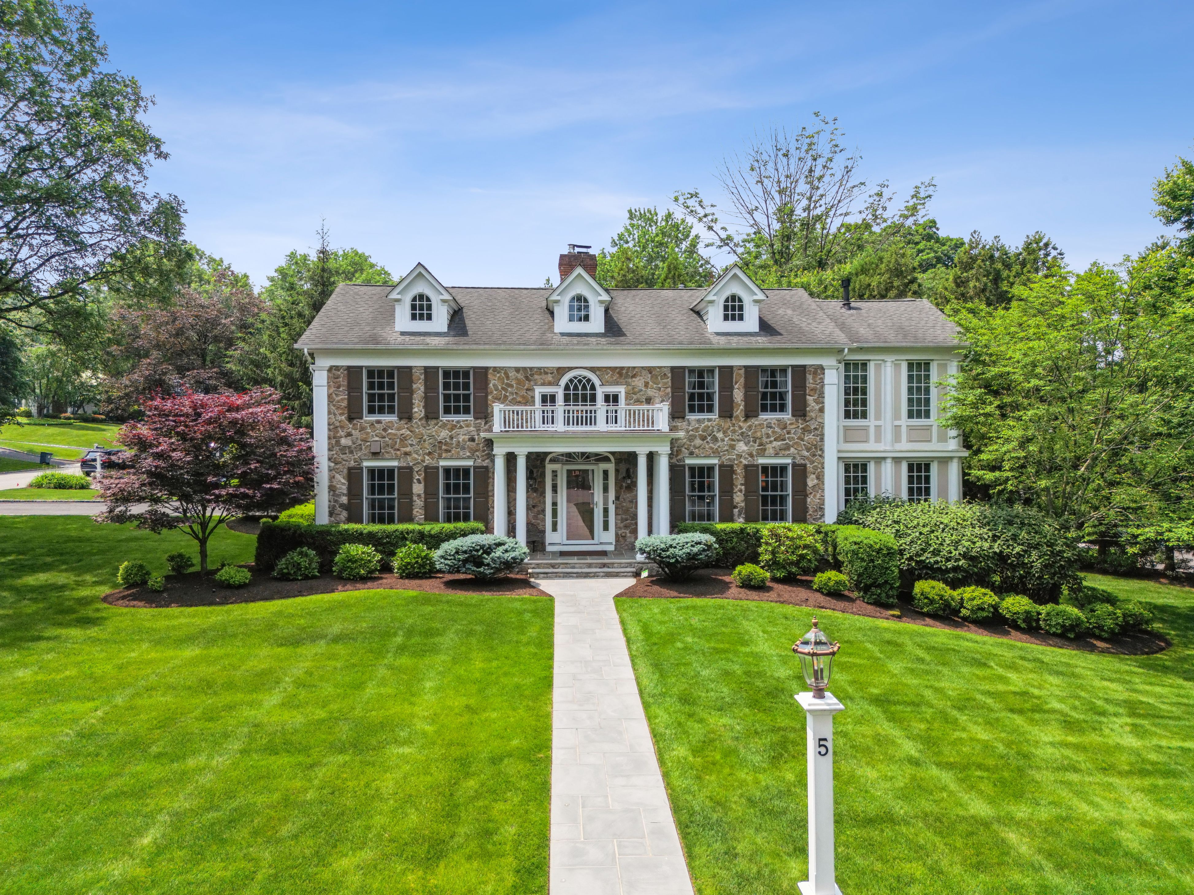 5 Wickham Way 