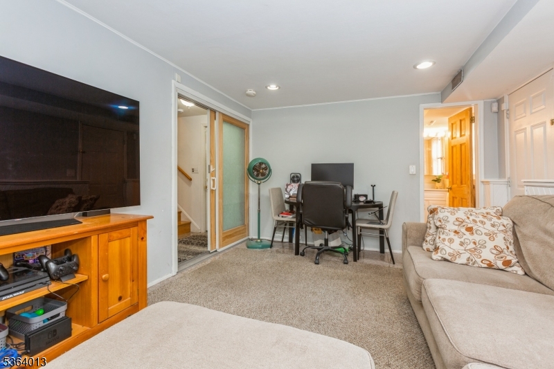 185 Coriell Ave