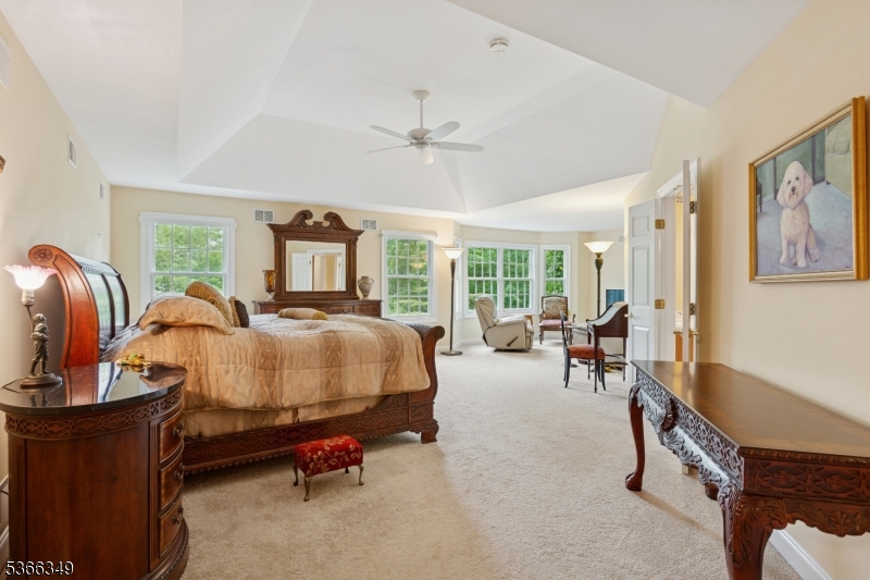 7 Pershing Ct