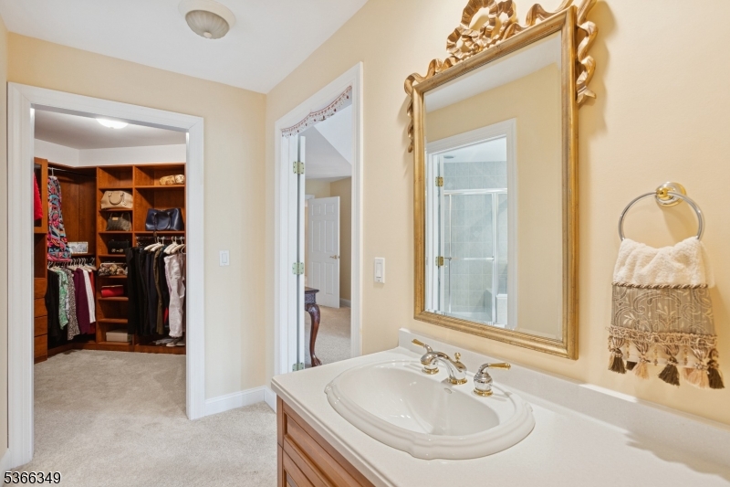 7 Pershing Ct