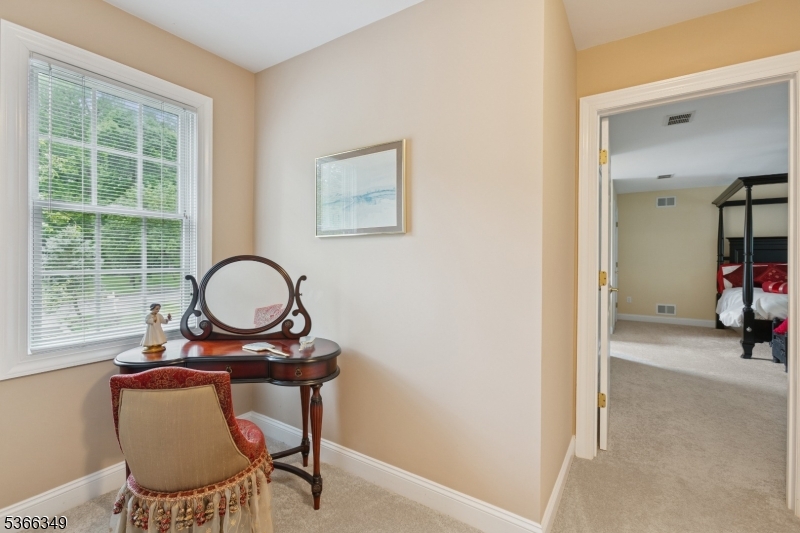 7 Pershing Ct