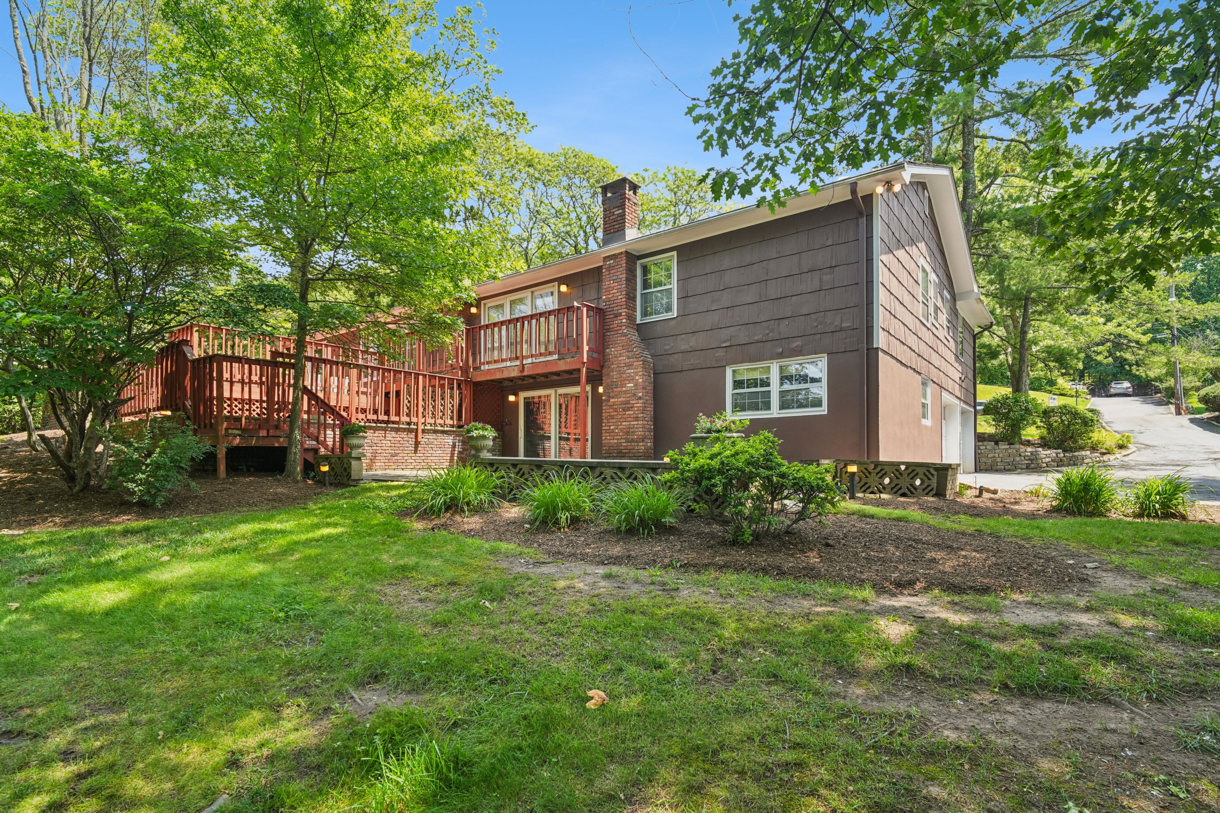 27 Cornell Drive 