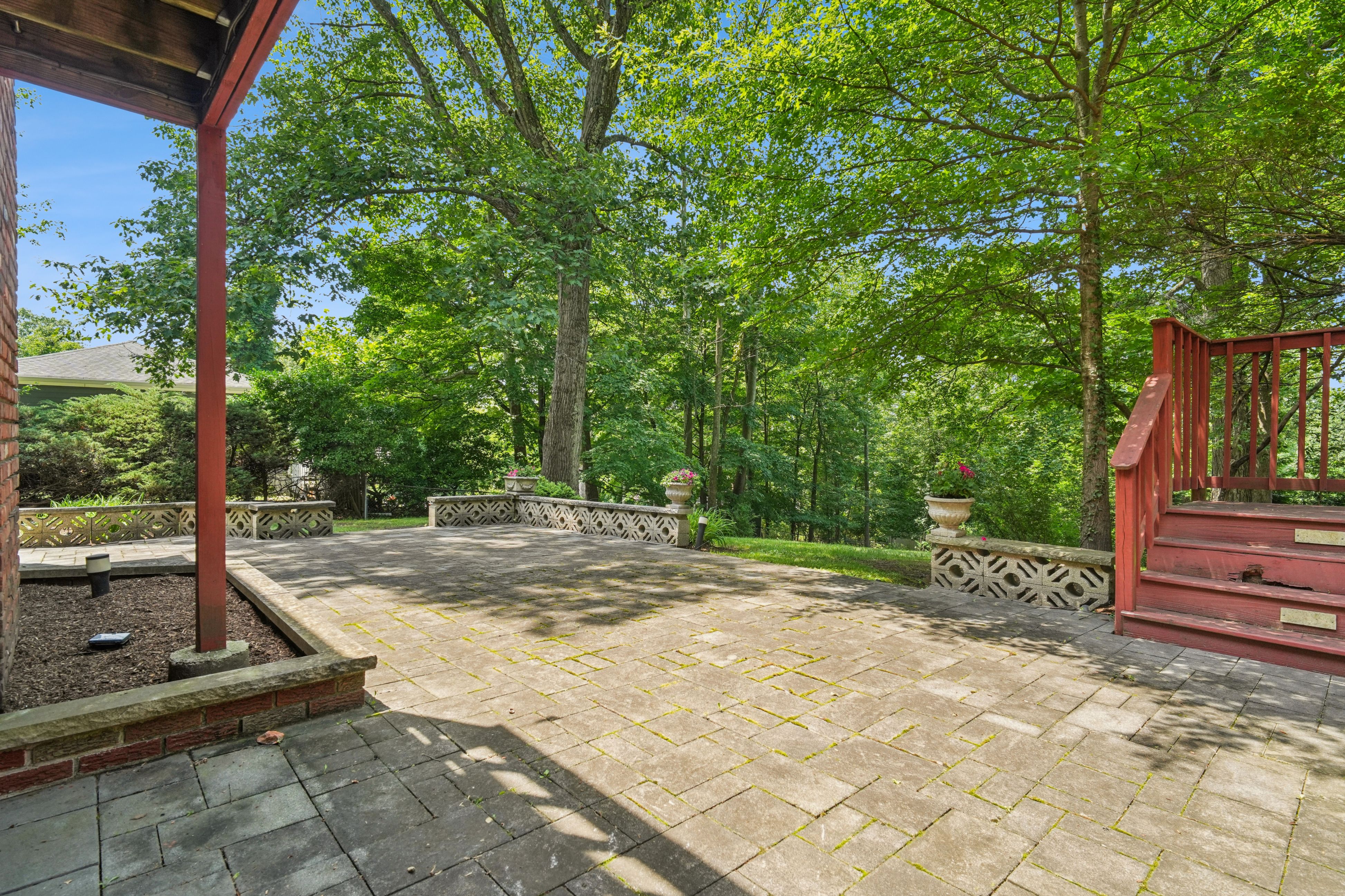 27 Cornell Drive 