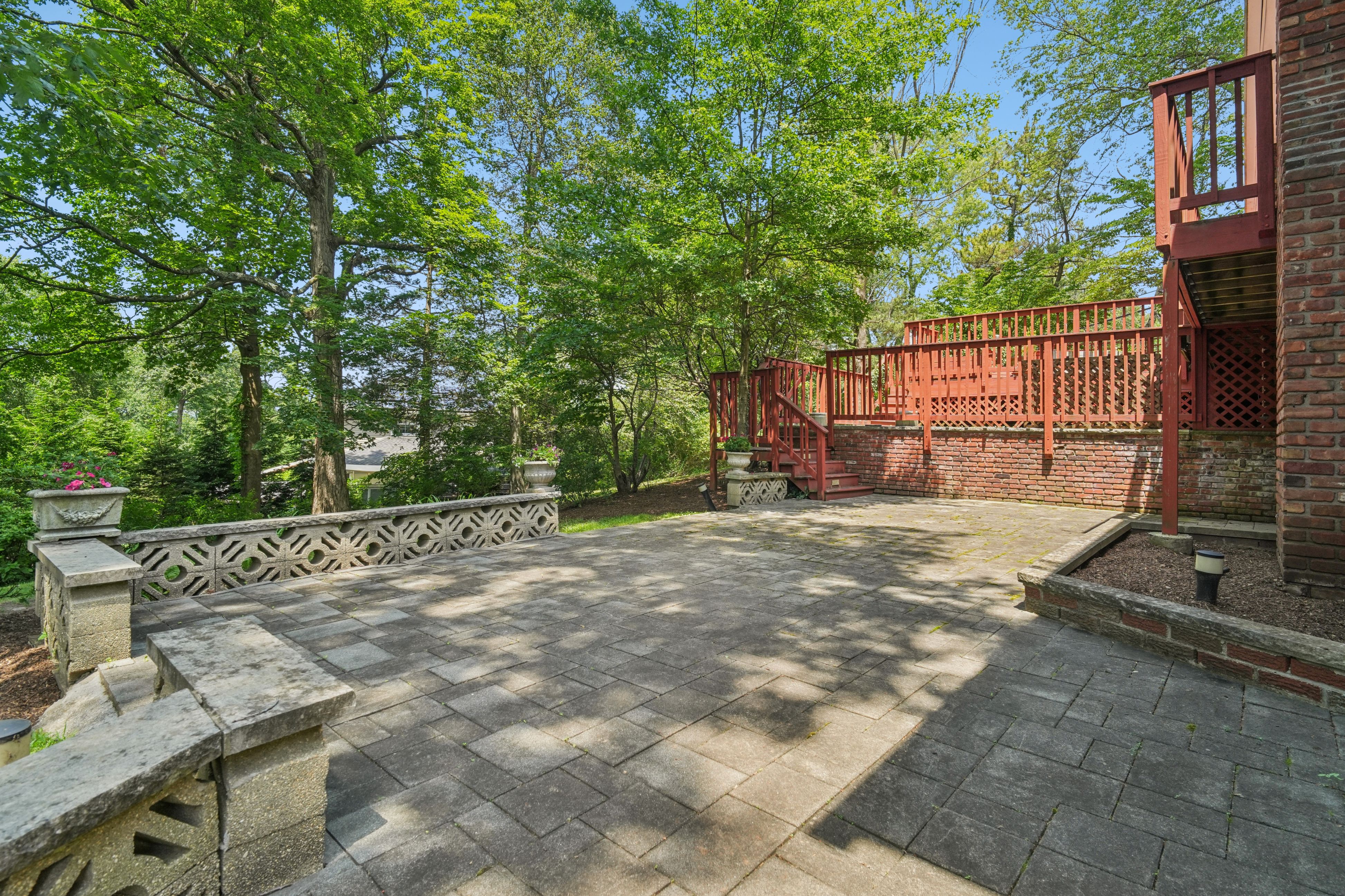 27 Cornell Drive 