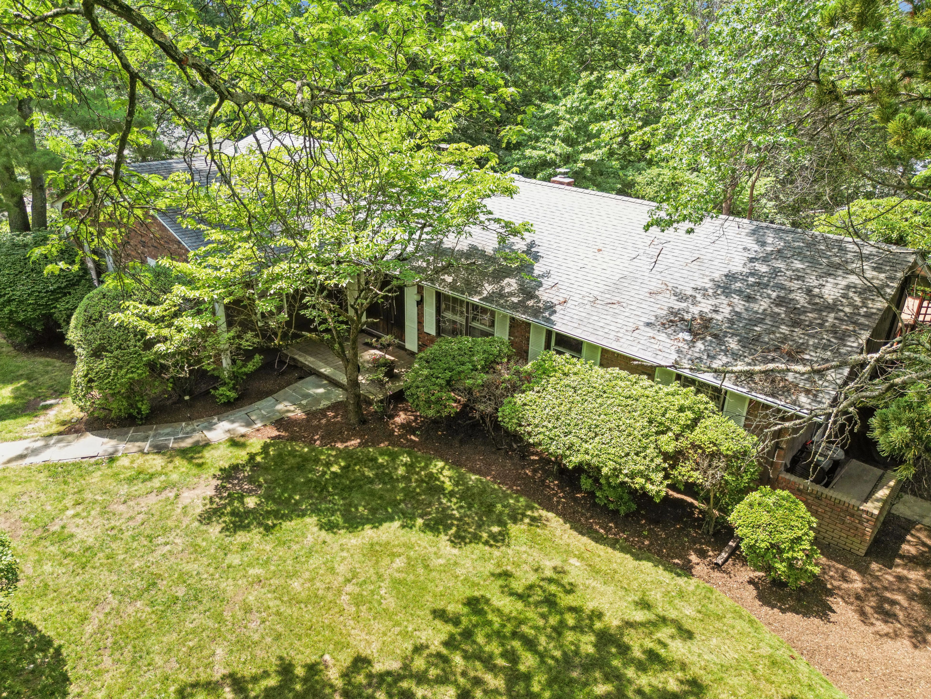 27 Cornell Drive 
