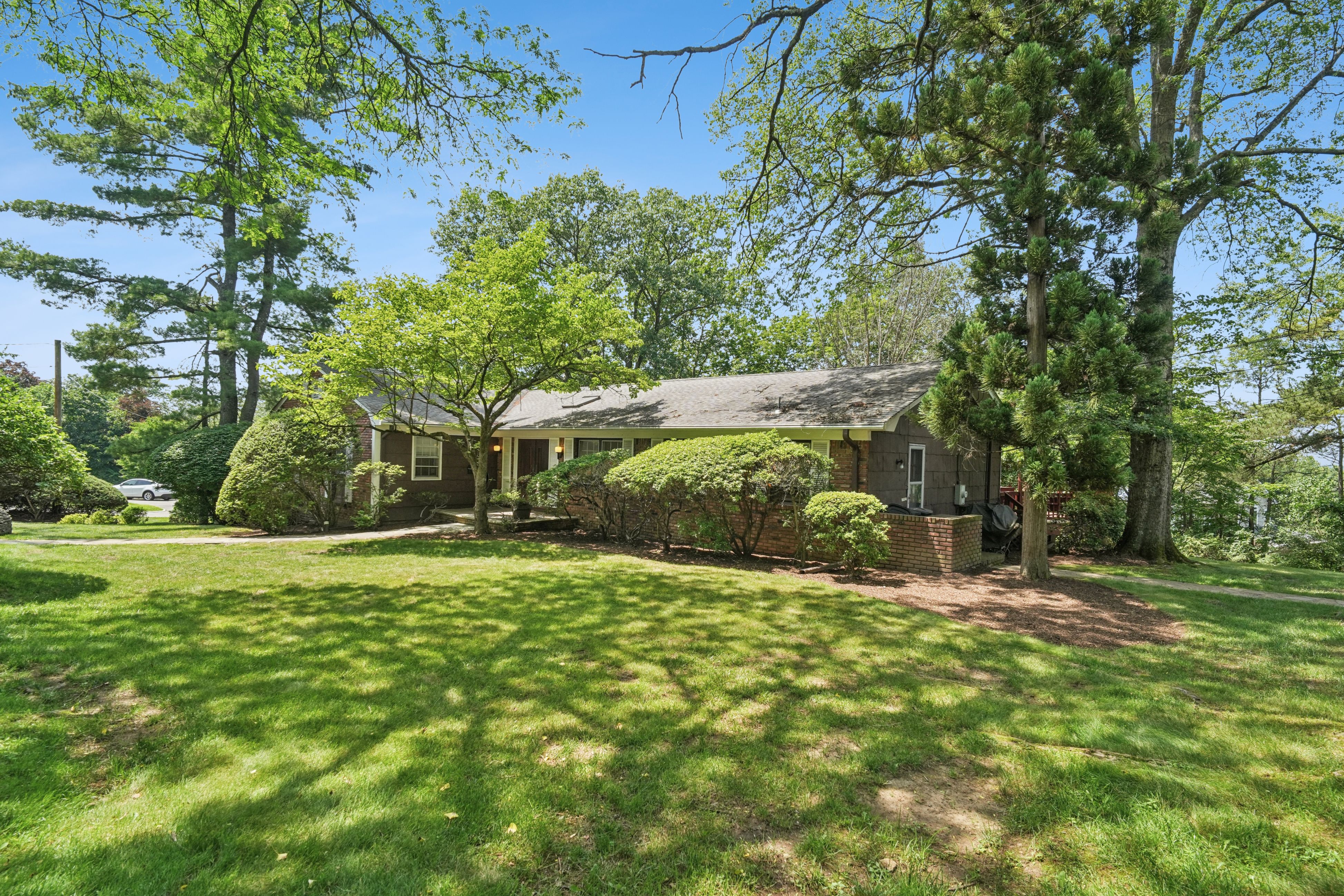 27 Cornell Drive 