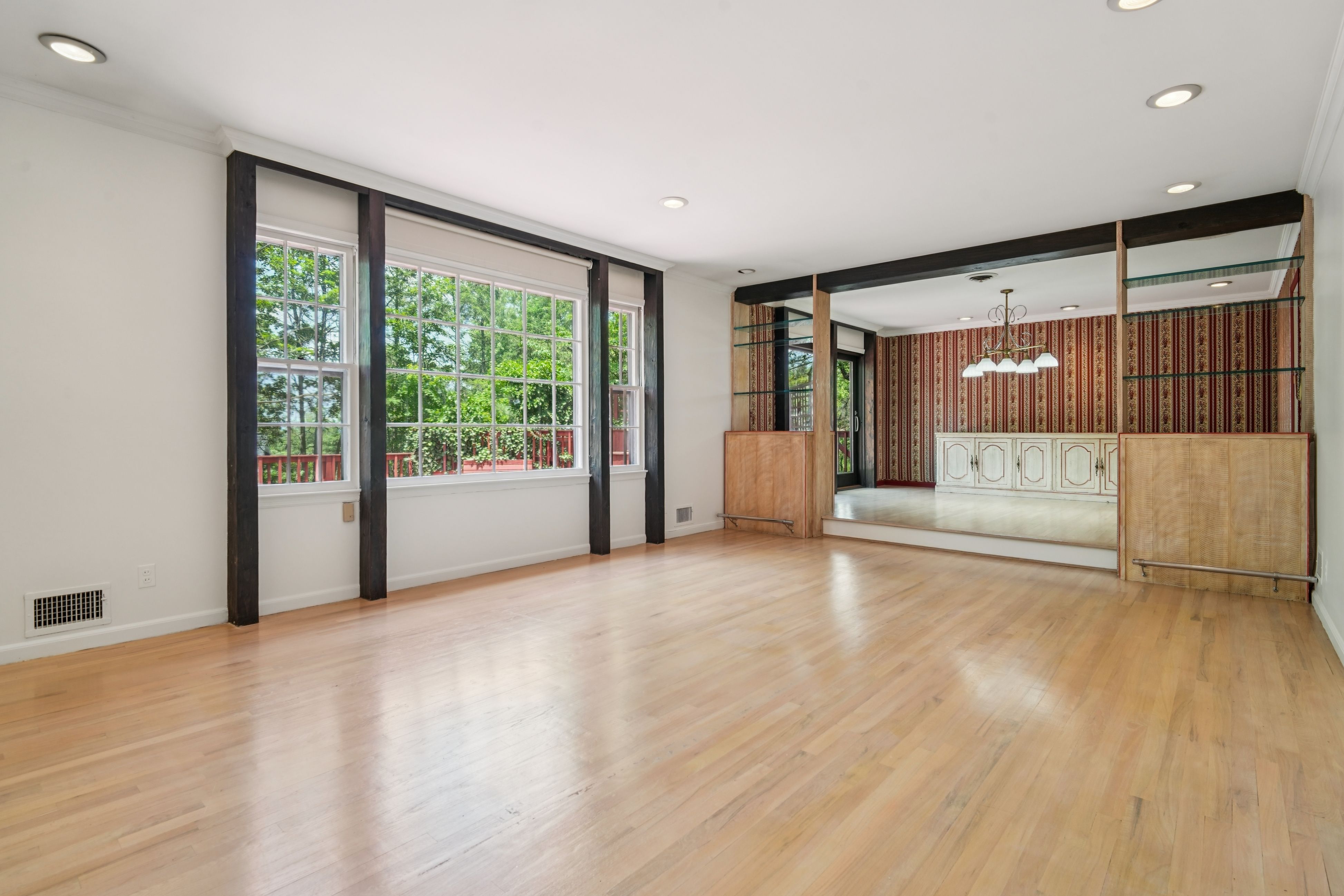 27 Cornell Drive 