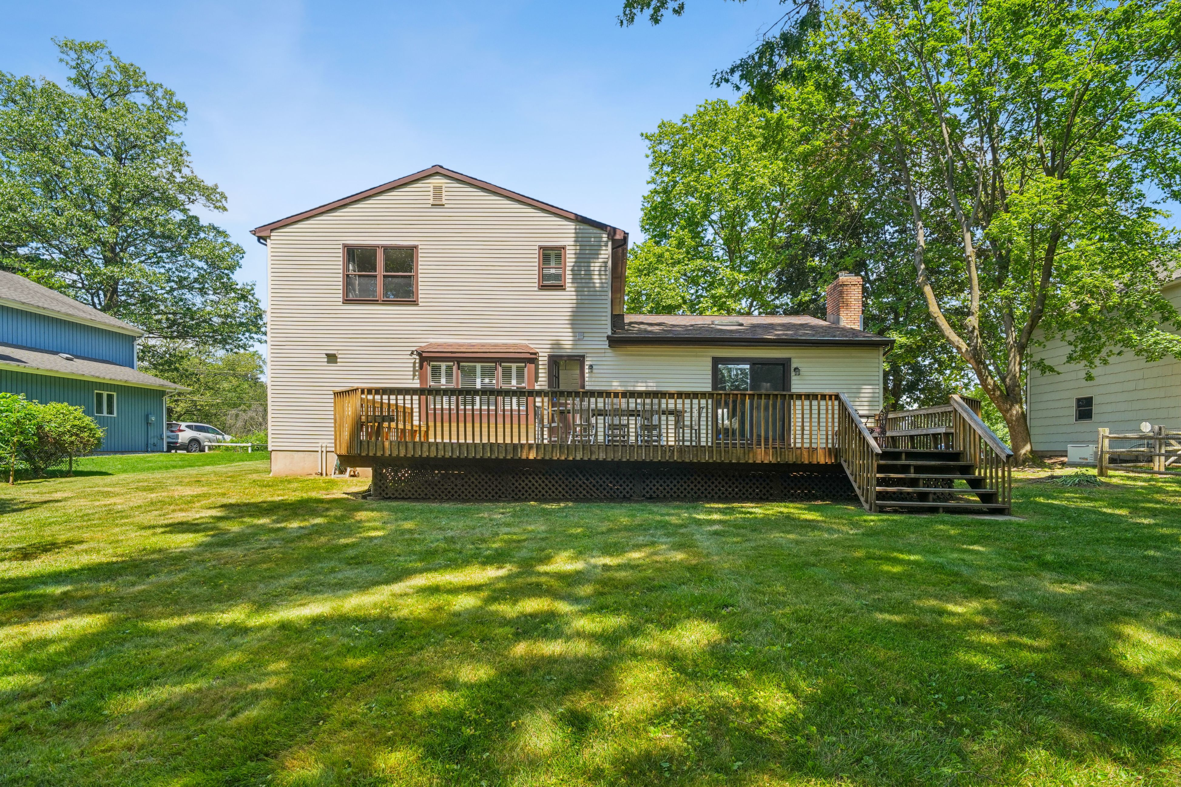 4 Dickens Court 