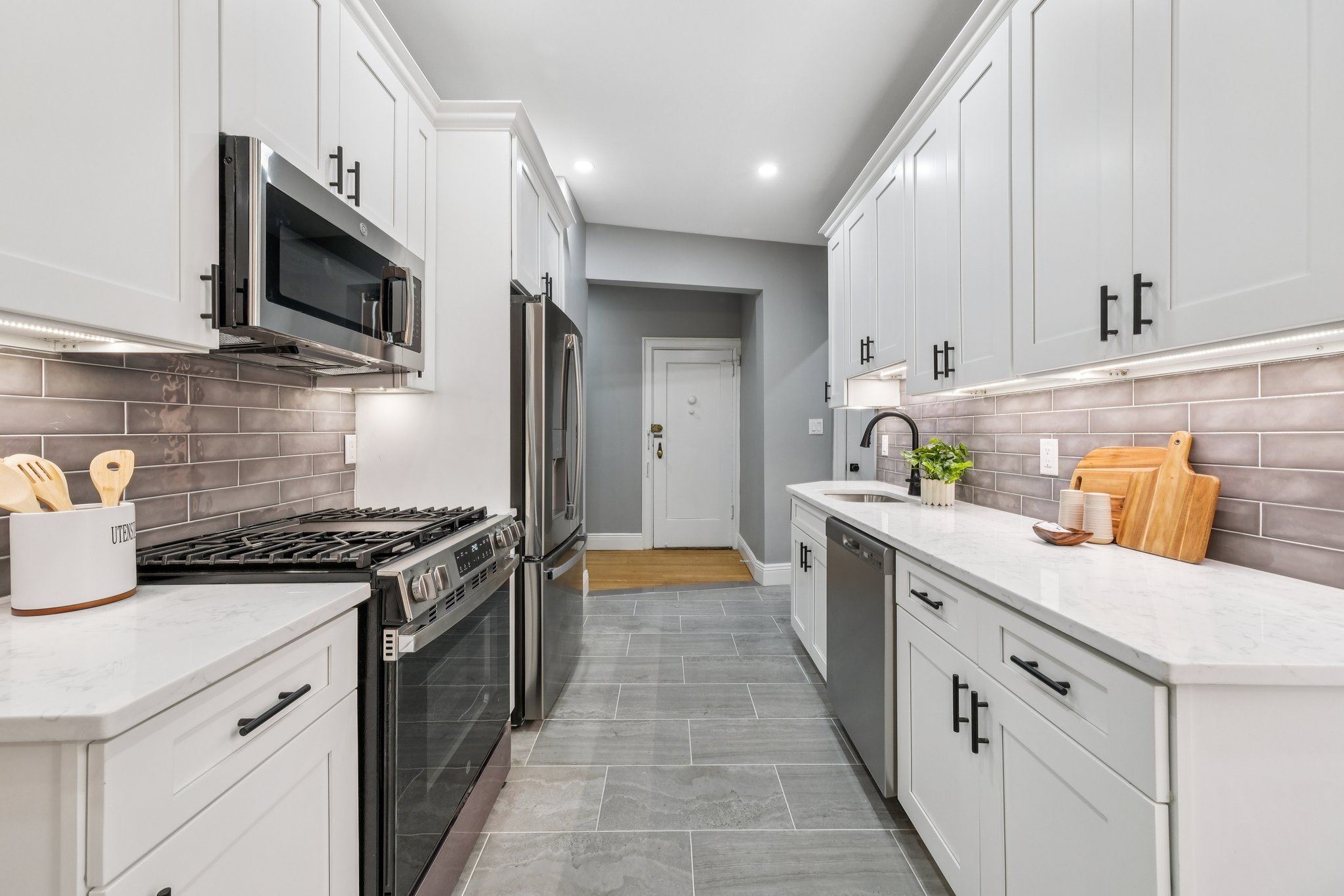 340 Fairmount Avenue Unit 203