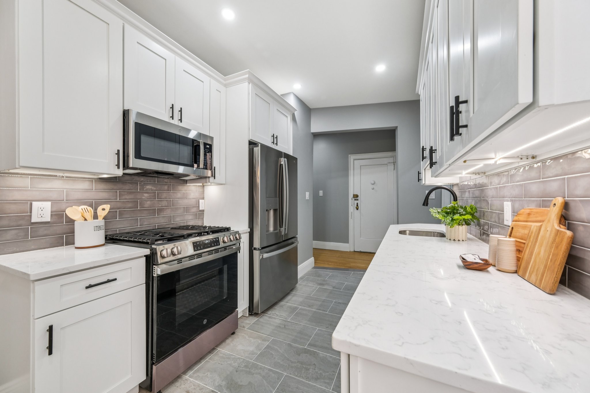 340 Fairmount Avenue Unit 203