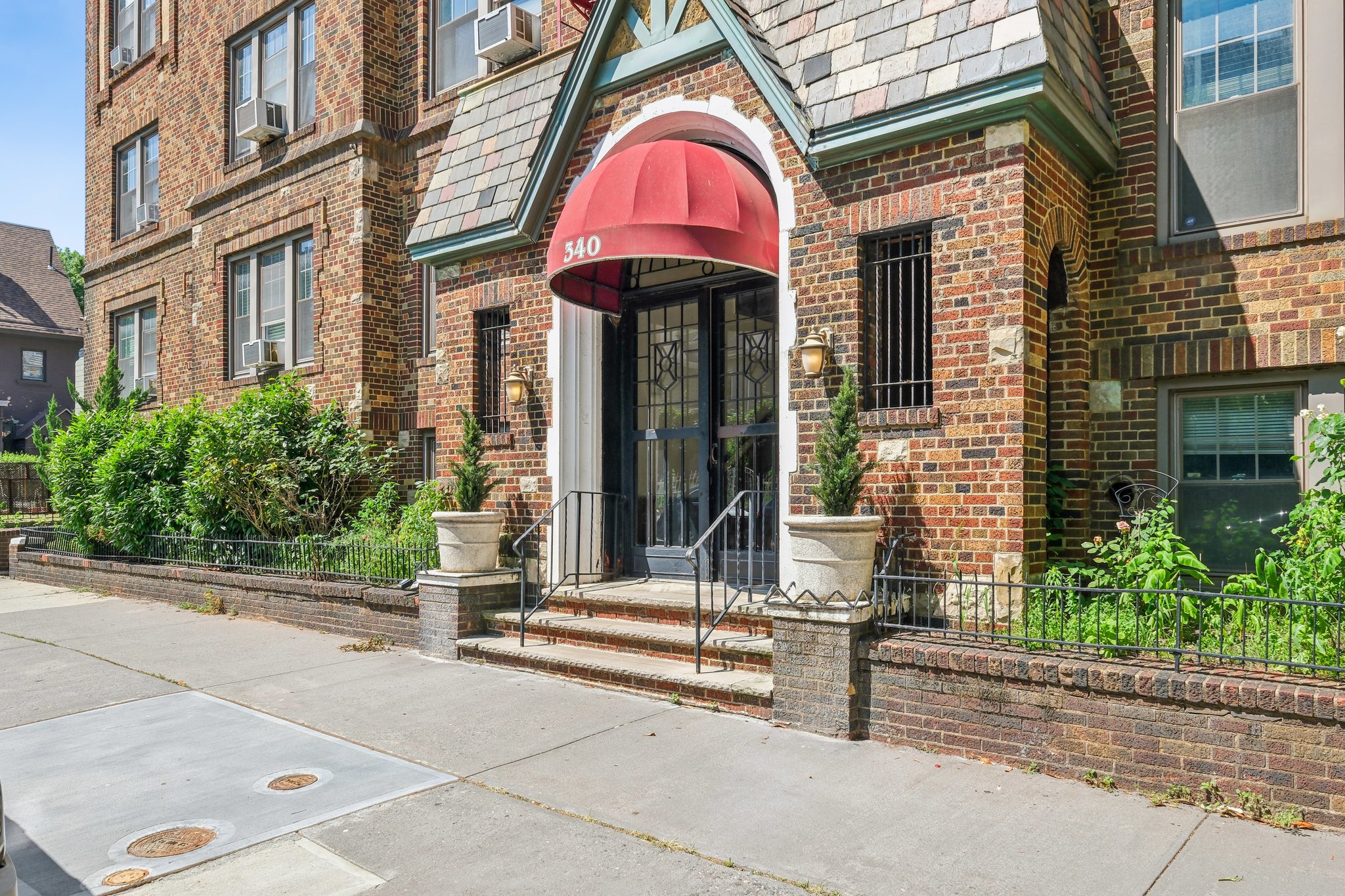 340 Fairmount Avenue Unit 203