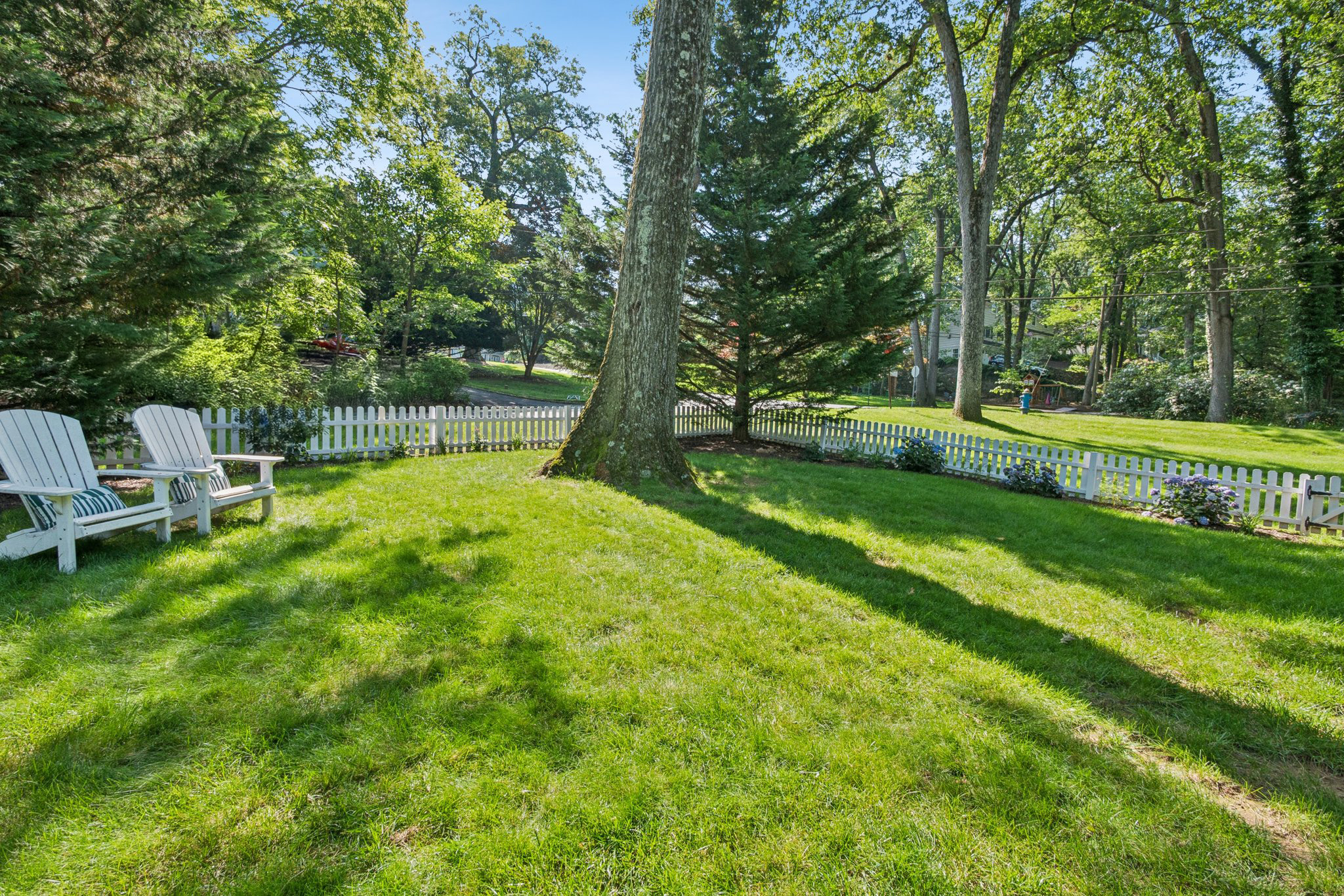 33 Tall Oaks Drive, New Providence 