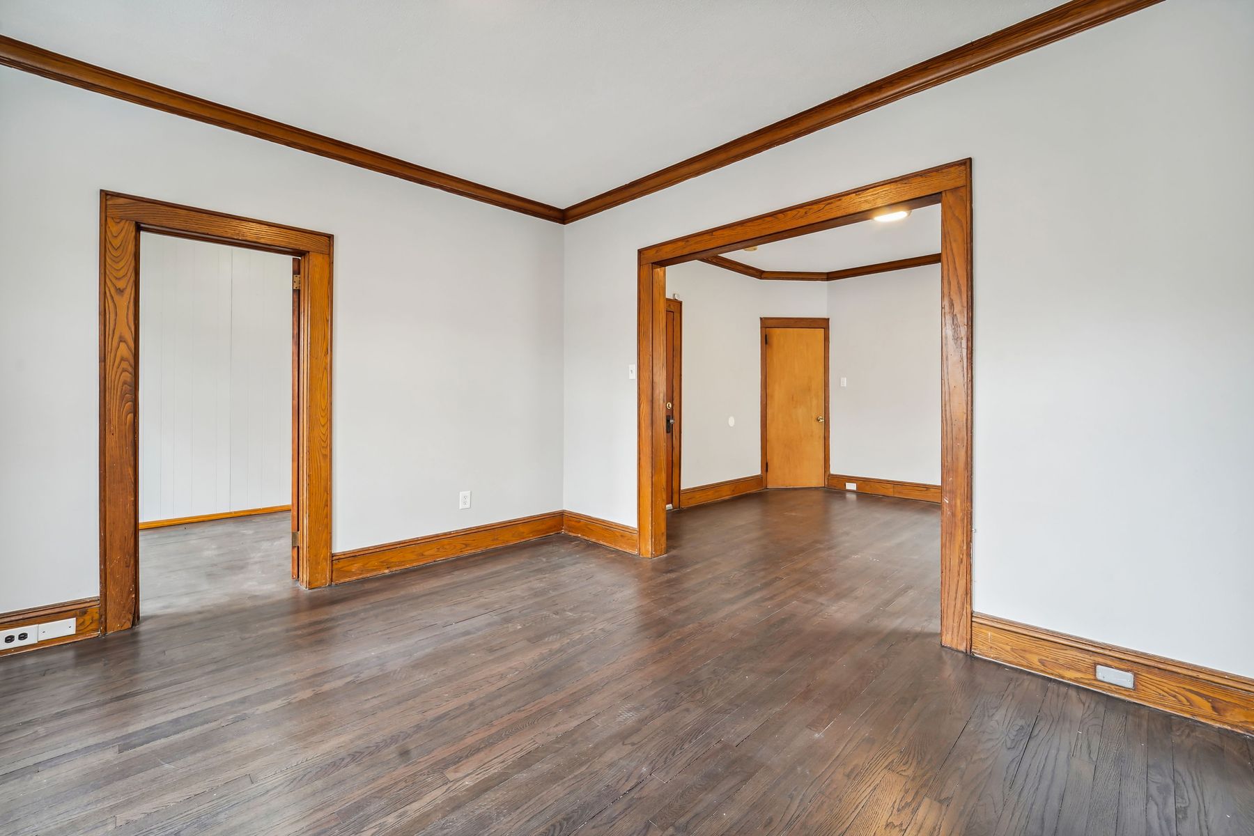 410 East Kinney Street 