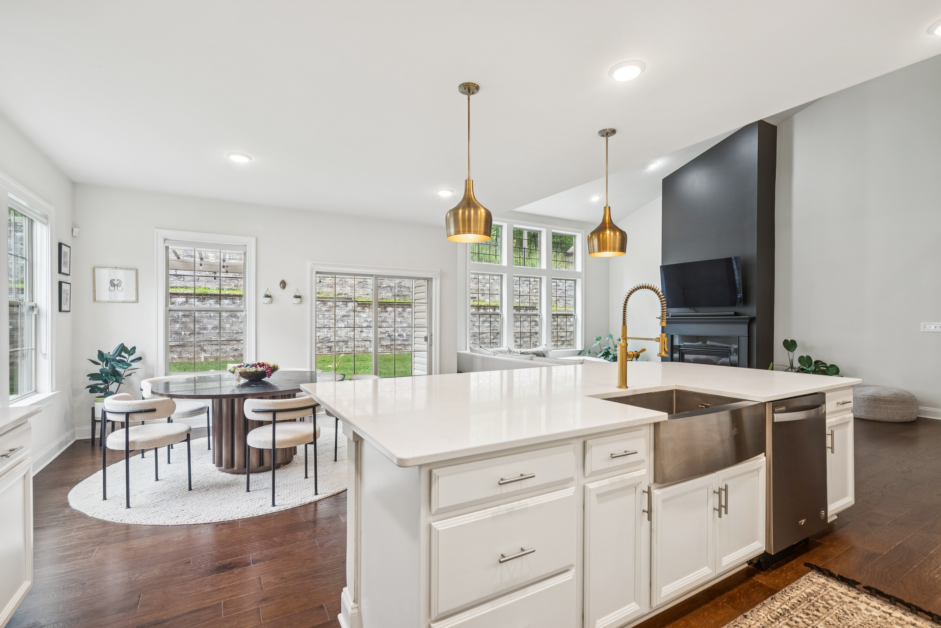 12 Hilltop Drive 