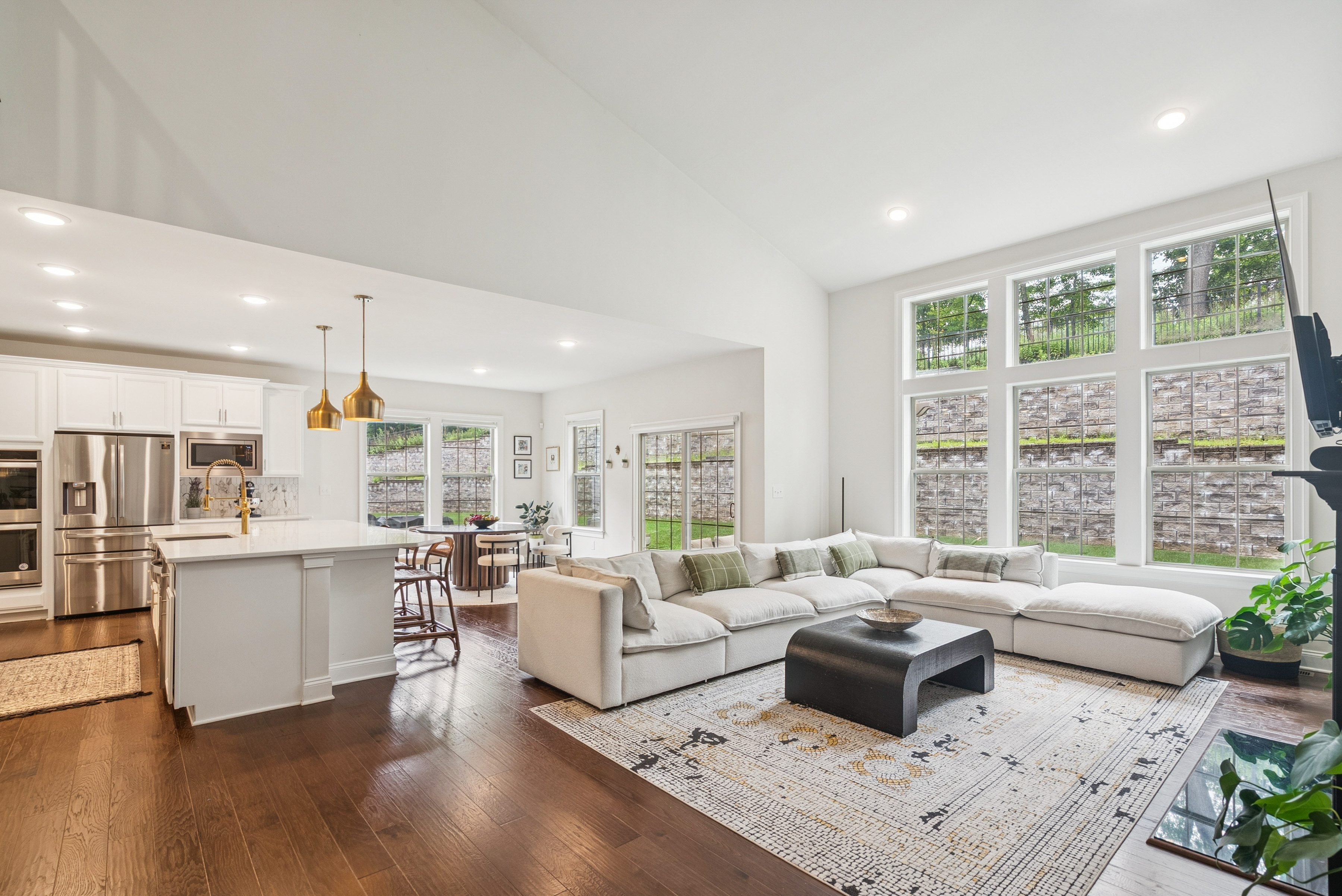 12 Hilltop Drive 